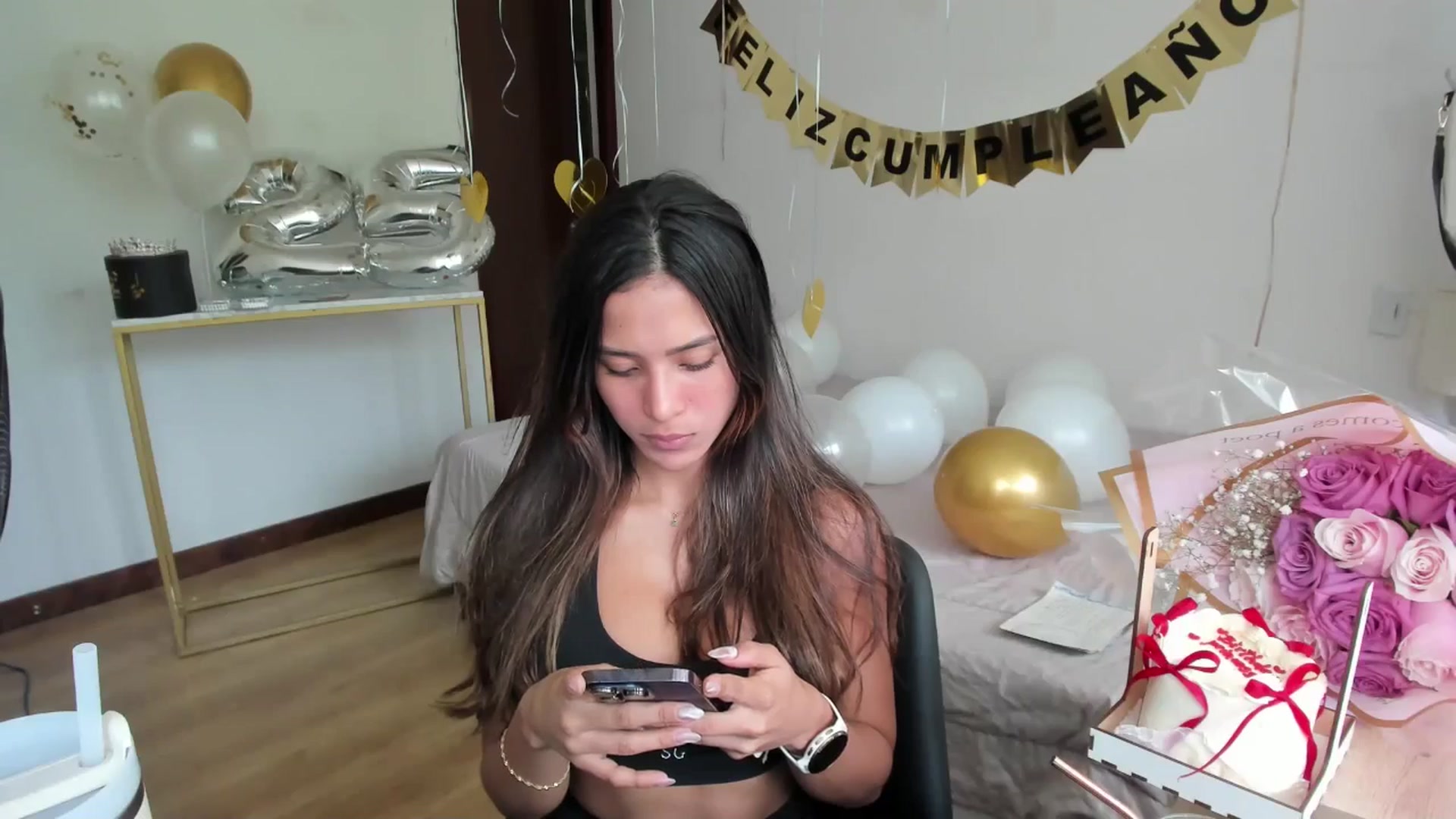 Gallery image thumbnail from Missabyy's myfreecams stream on, 11/14/2025, 17:23 image 13 of 20