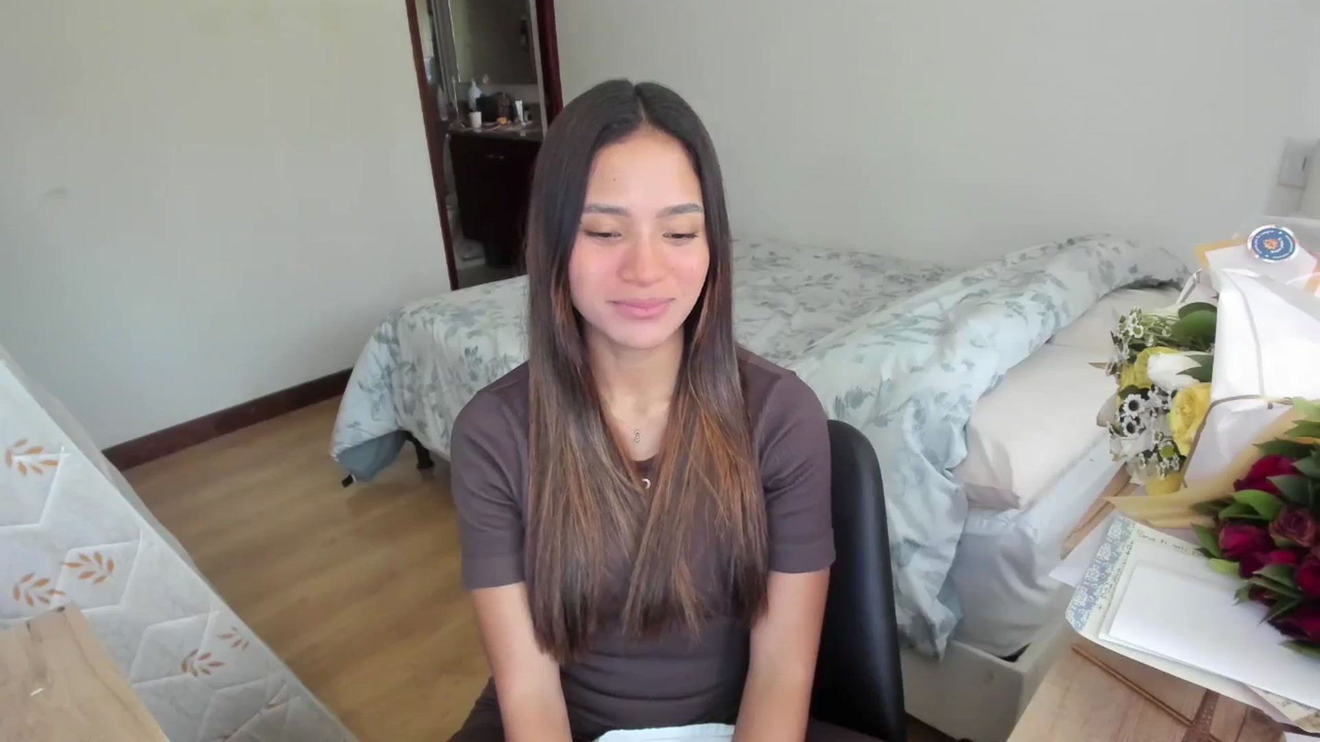 Gallery image thumbnail from Missabyy's myfreecams stream on, 11/19/2025, 17:50 image 9 of 20