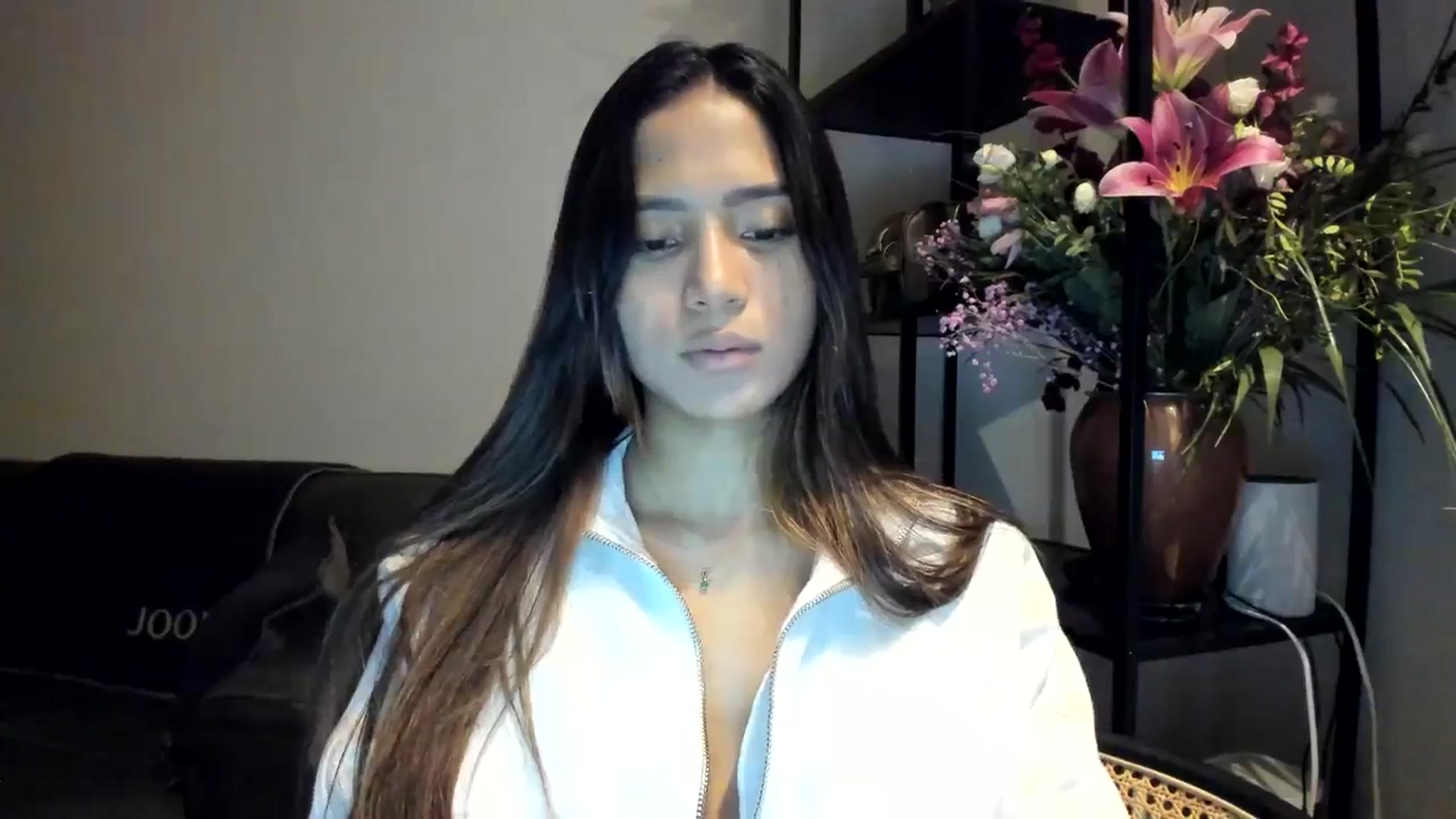 Gallery image thumbnail from Missabyy's myfreecams stream on, 12/05/2025, 16:10 image 16 of 20