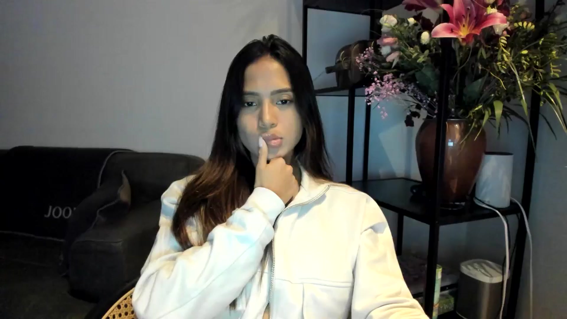 Gallery image thumbnail from Missabyy's myfreecams stream on, 12/05/2025, 16:10 image 1 of 20
