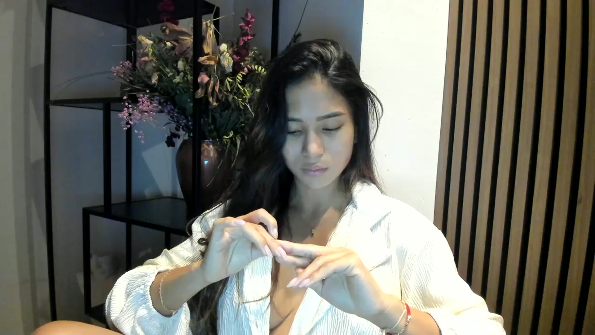 Gallery image thumbnail from Missabyy's myfreecams stream on, 12/12/2025, 08:07 image 5 of 20