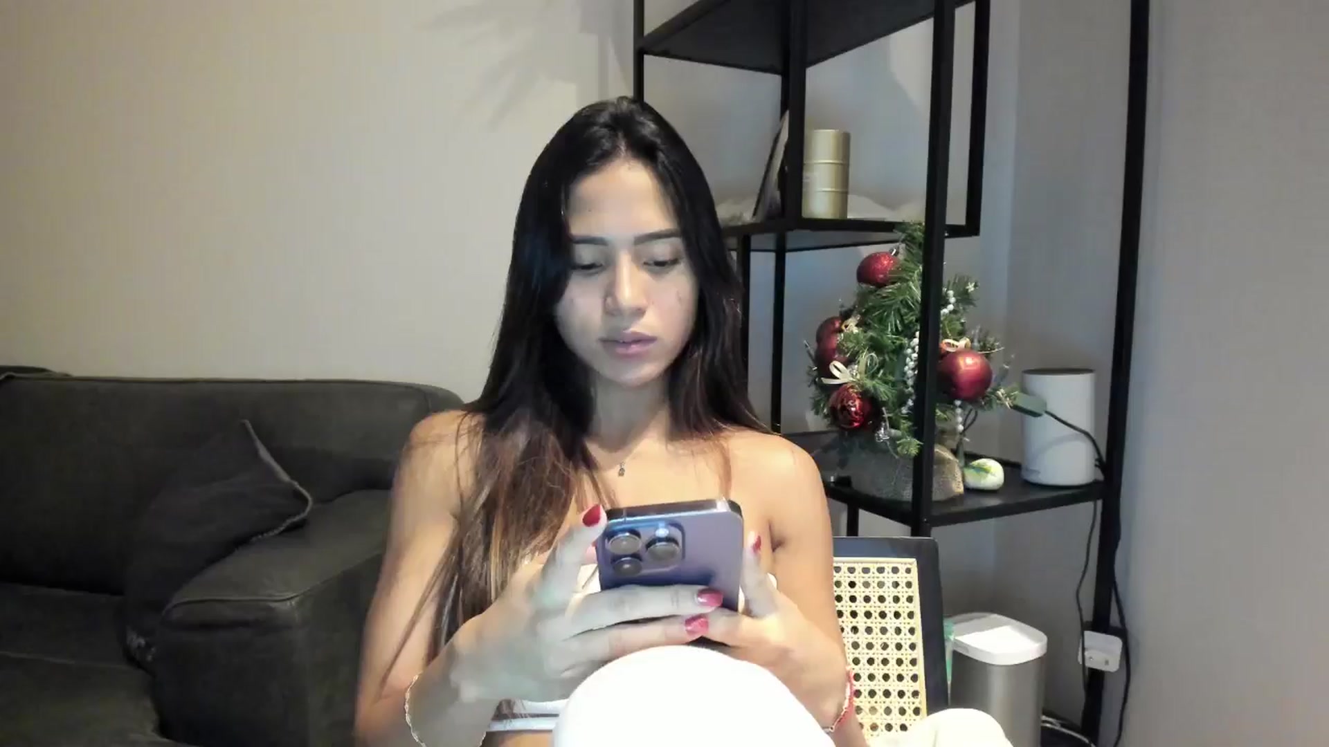 Gallery image thumbnail from Missabyy's myfreecams stream on, 12/19/2025, 16:33 image 3 of 20