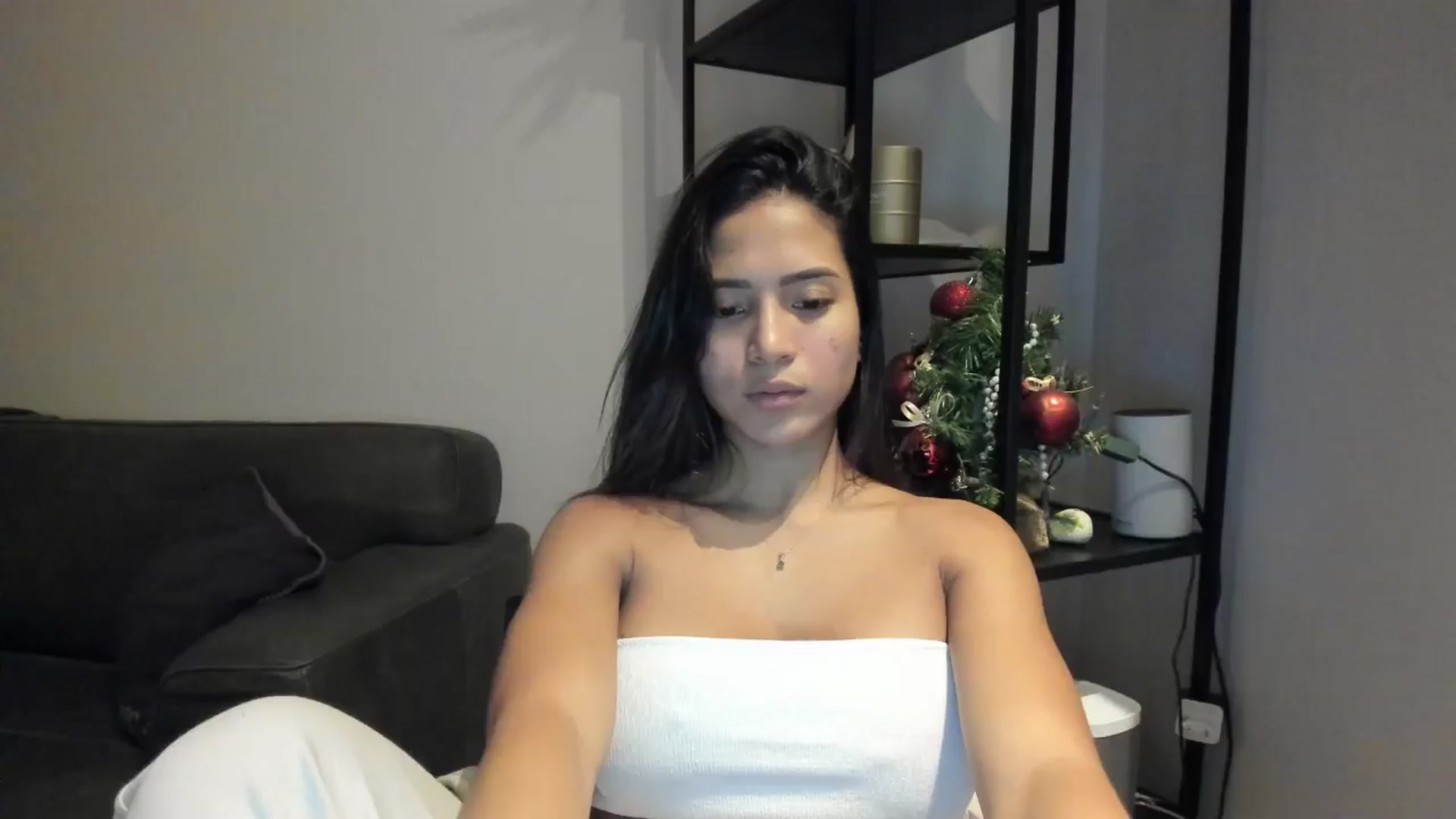 Gallery image thumbnail from Missabyy's myfreecams stream on, 12/19/2025, 17:23 image 14 of 20