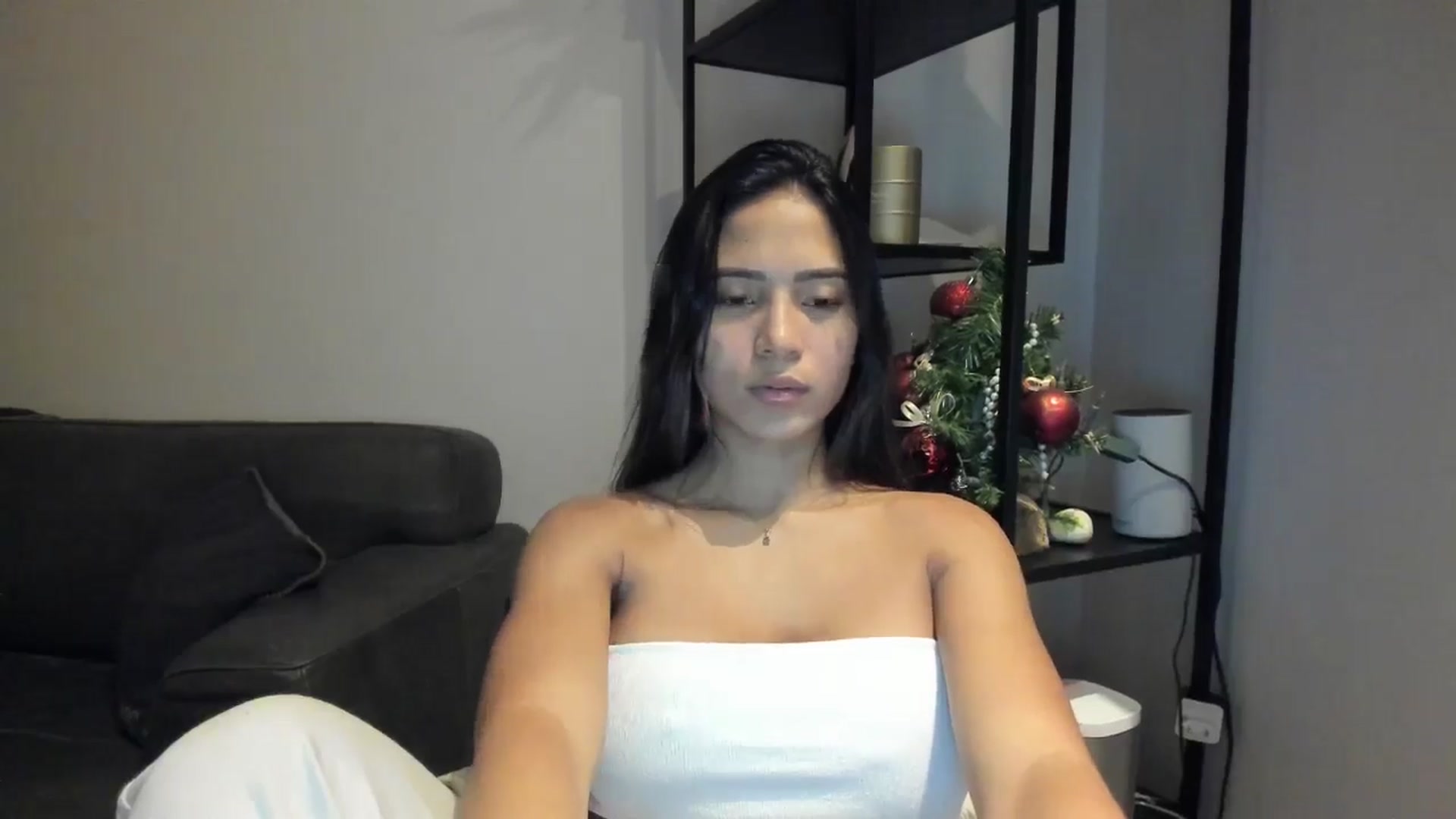 Gallery image thumbnail from Missabyy's myfreecams stream on, 12/19/2025, 17:23 image 11 of 20