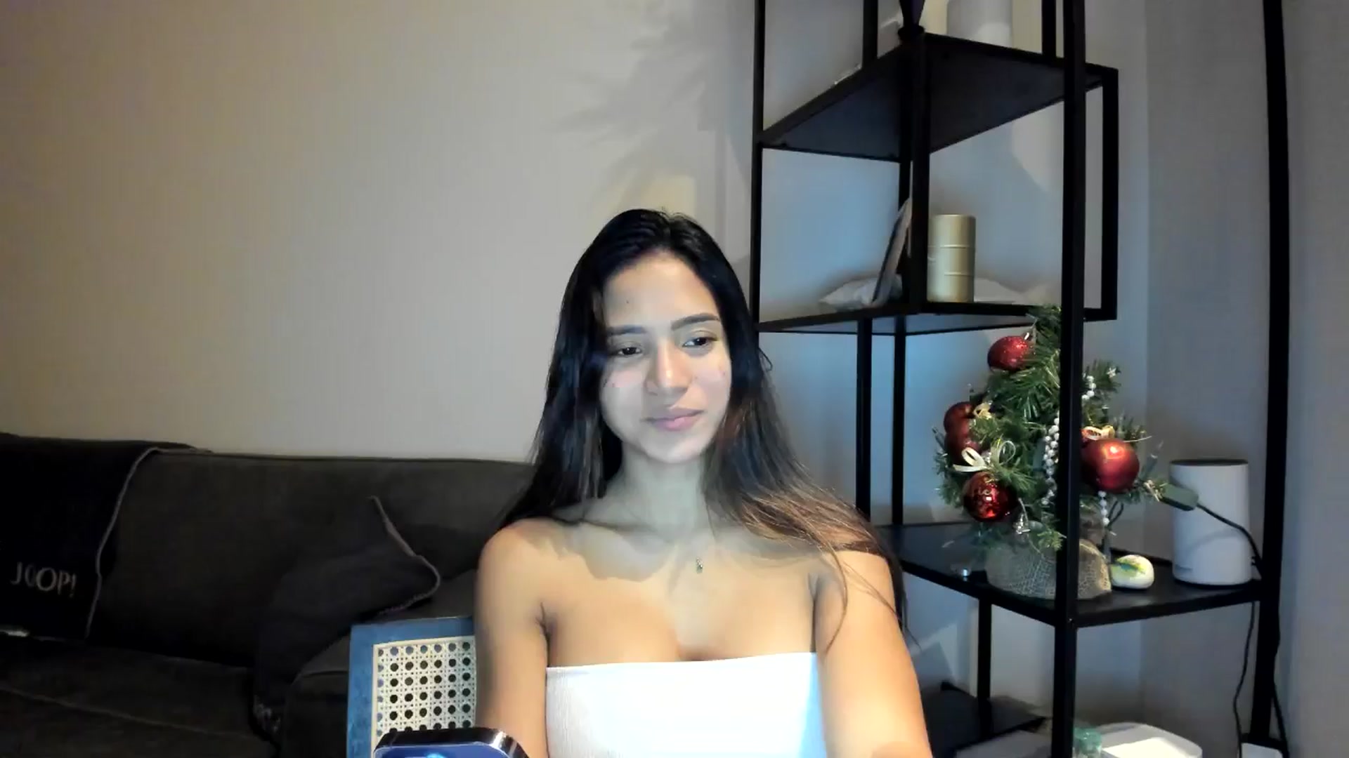 Gallery image thumbnail from Missabyy's myfreecams stream on, 12/19/2025, 18:00 image 17 of 20