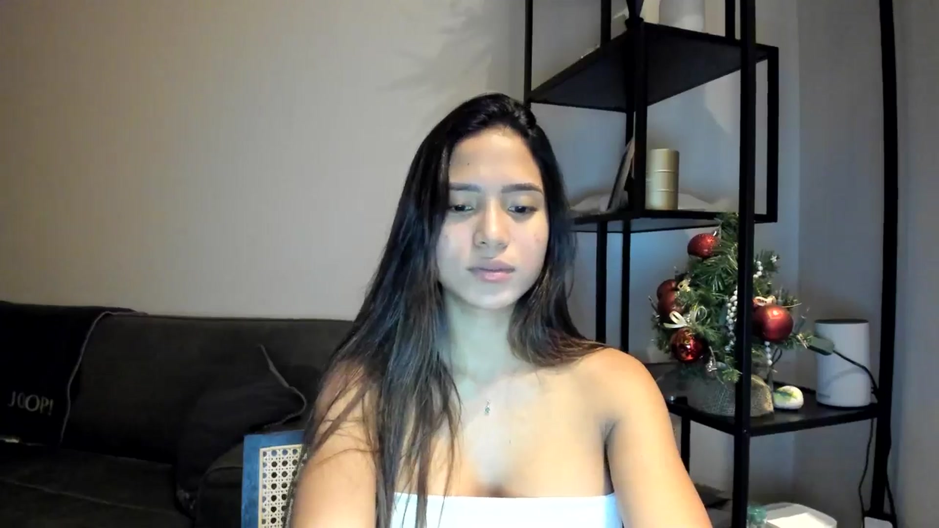 Gallery image thumbnail from Missabyy's myfreecams stream on, 12/19/2025, 18:00 image 16 of 20