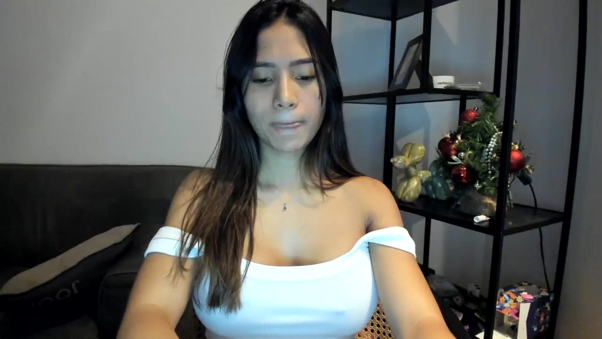 Gallery image thumbnail from Missabyy's myfreecams stream on, 01/05/2026, 10:07 image 18 of 20