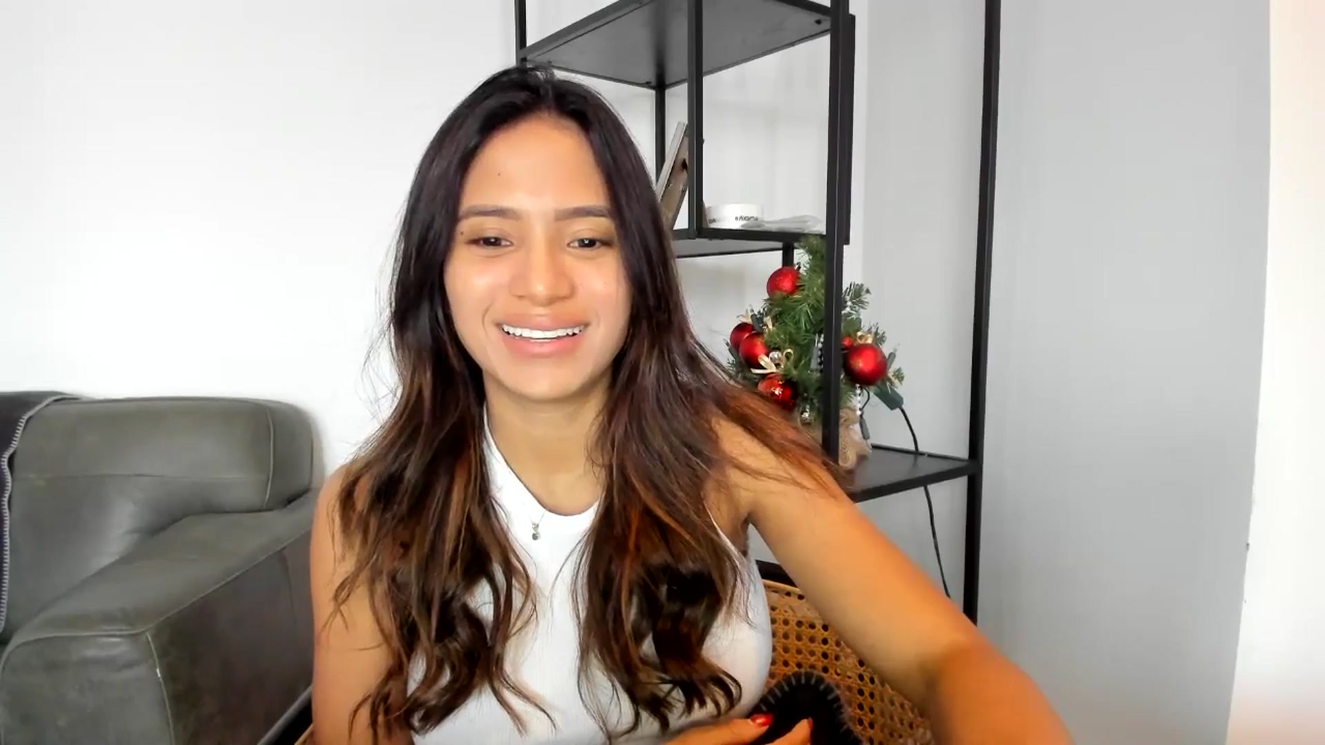 Gallery image thumbnail from Missabyy's myfreecams stream on, 01/06/2026, 14:00 image 12 of 20