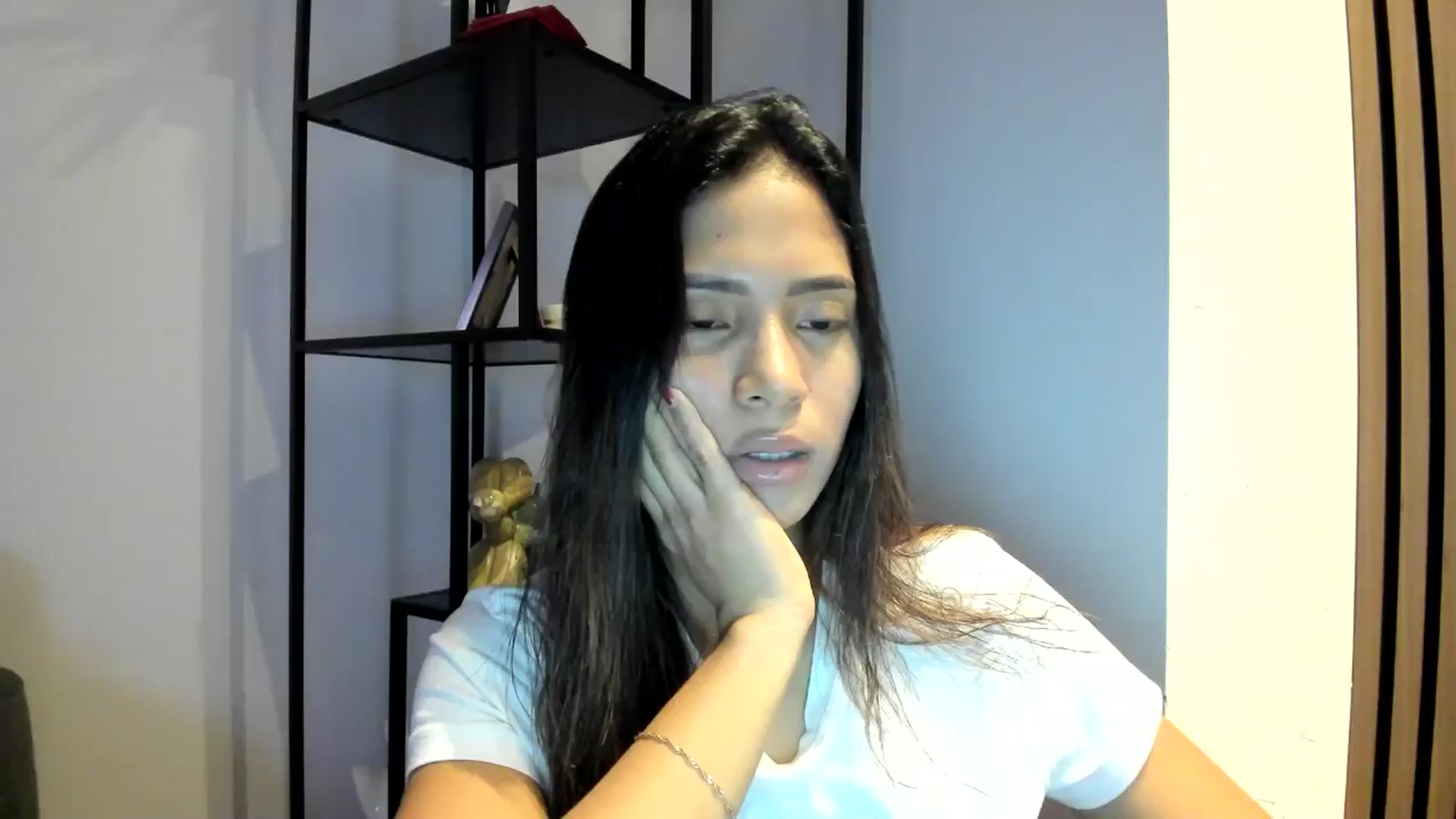 Gallery image thumbnail from Missabyy's myfreecams stream on, 01/07/2026, 18:35 image 13 of 20