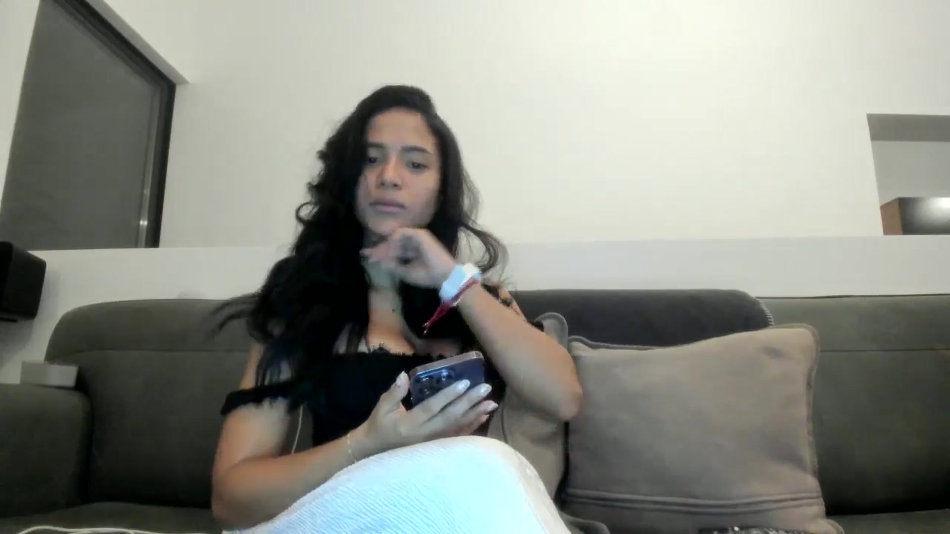 Gallery image thumbnail from Missabyy's myfreecams stream on, 03/21/2026, 18:43 image 5 of 20