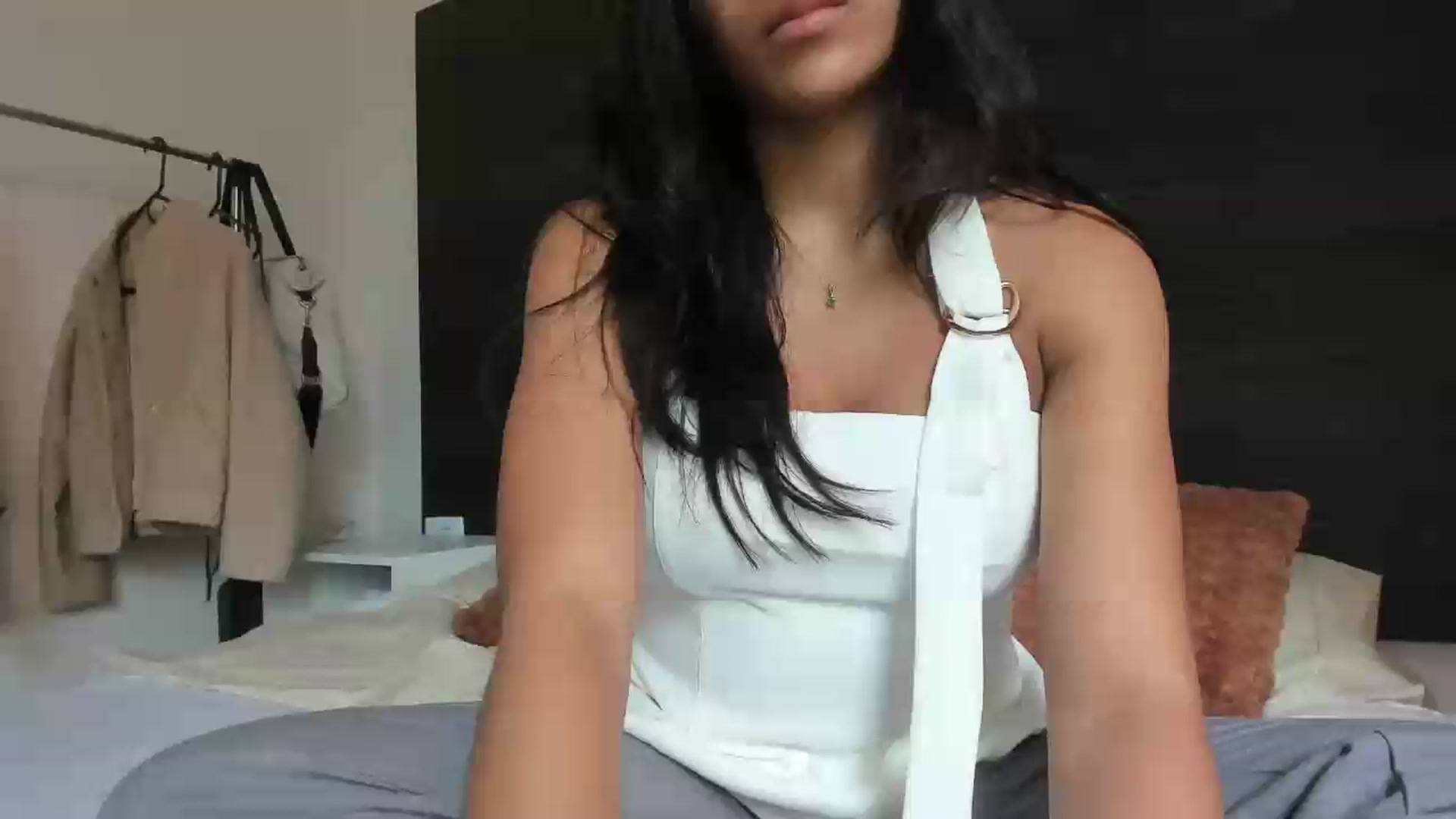 Gallery image thumbnail from Missabyy's myfreecams stream on, 06/06/2026, 19:43 image 13 of 20