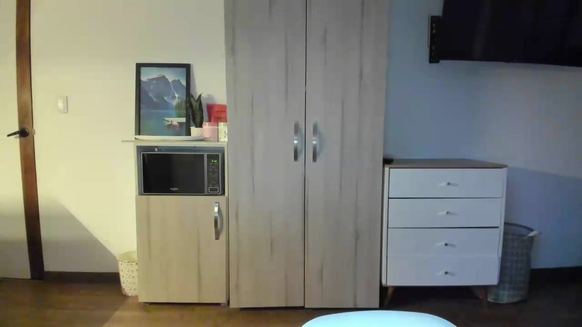 Gallery image thumbnail from Missabyy's myfreecams stream on, 06/15/2026, 01:29 image 5 of 20
