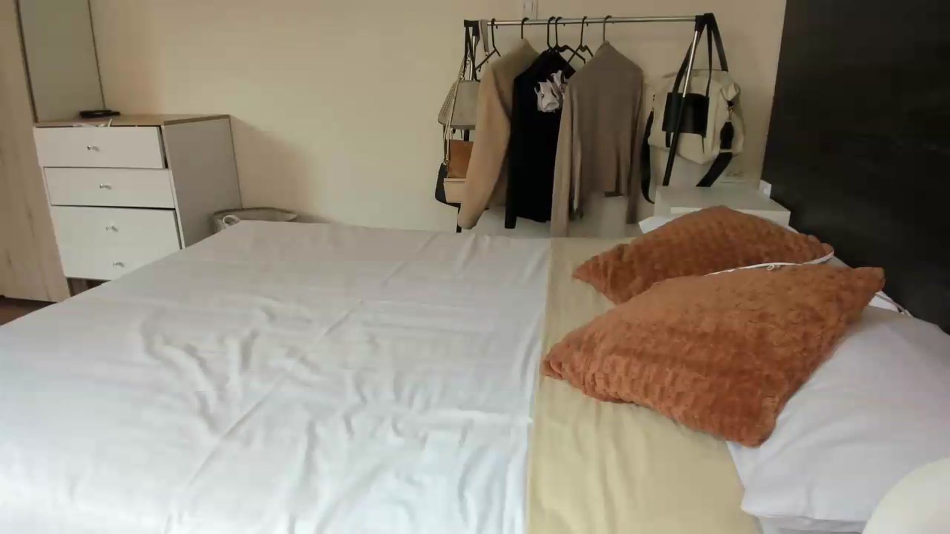 Gallery image thumbnail from Missabyy's myfreecams stream on, 06/18/2026, 20:44 image 20 of 20