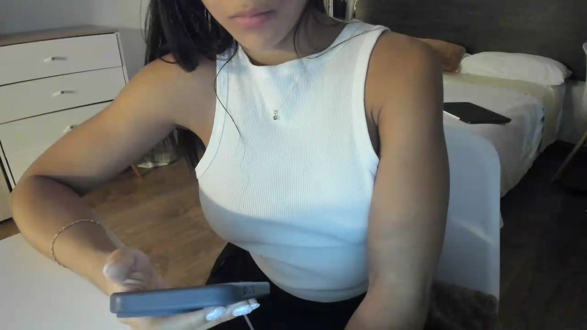 Gallery image thumbnail from Missabyy's myfreecams stream on, 06/20/2026, 24:47 image 6 of 20