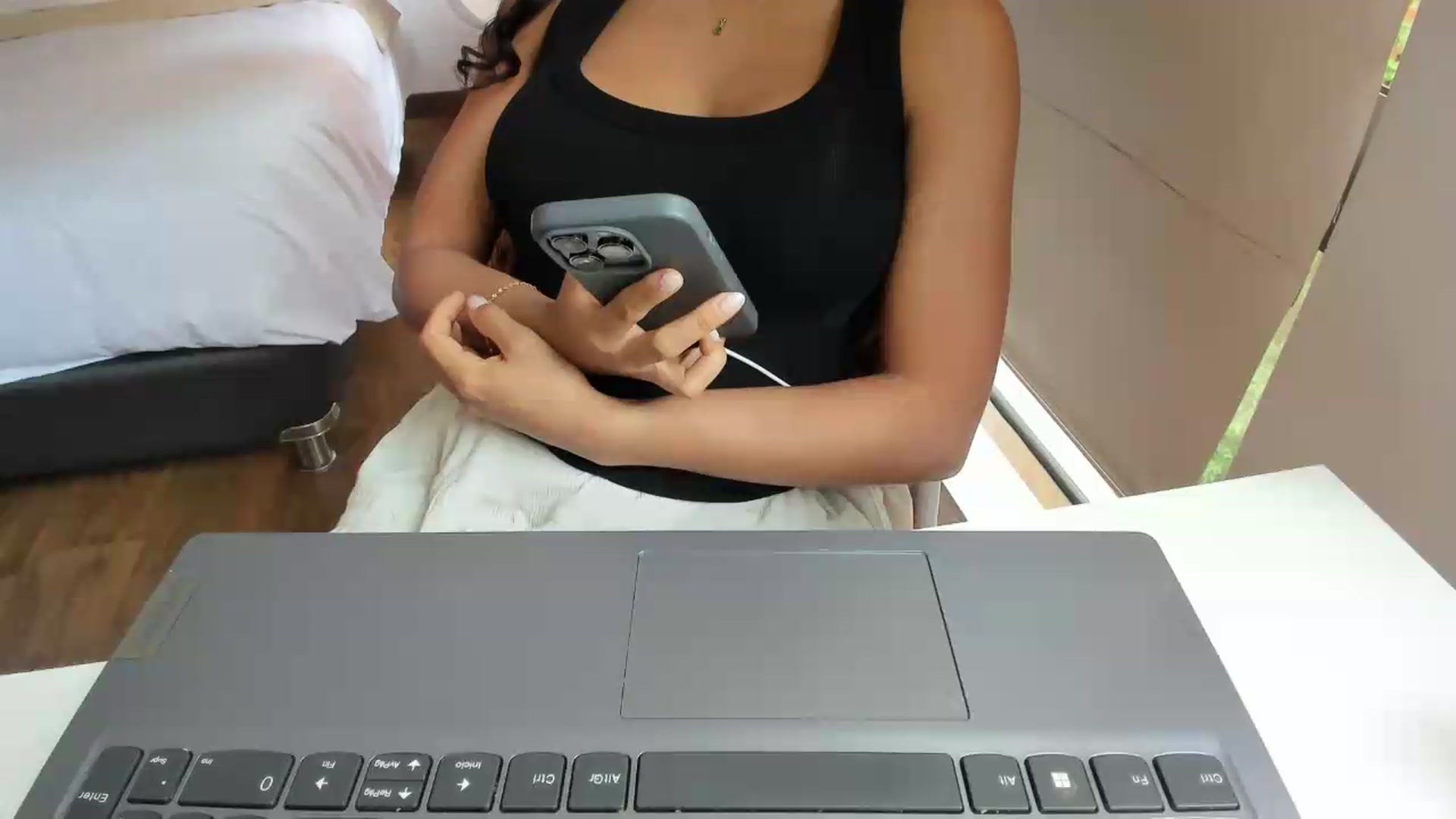 Gallery image thumbnail from Missabyy's myfreecams stream on, 06/20/2026, 18:36 image 11 of 20