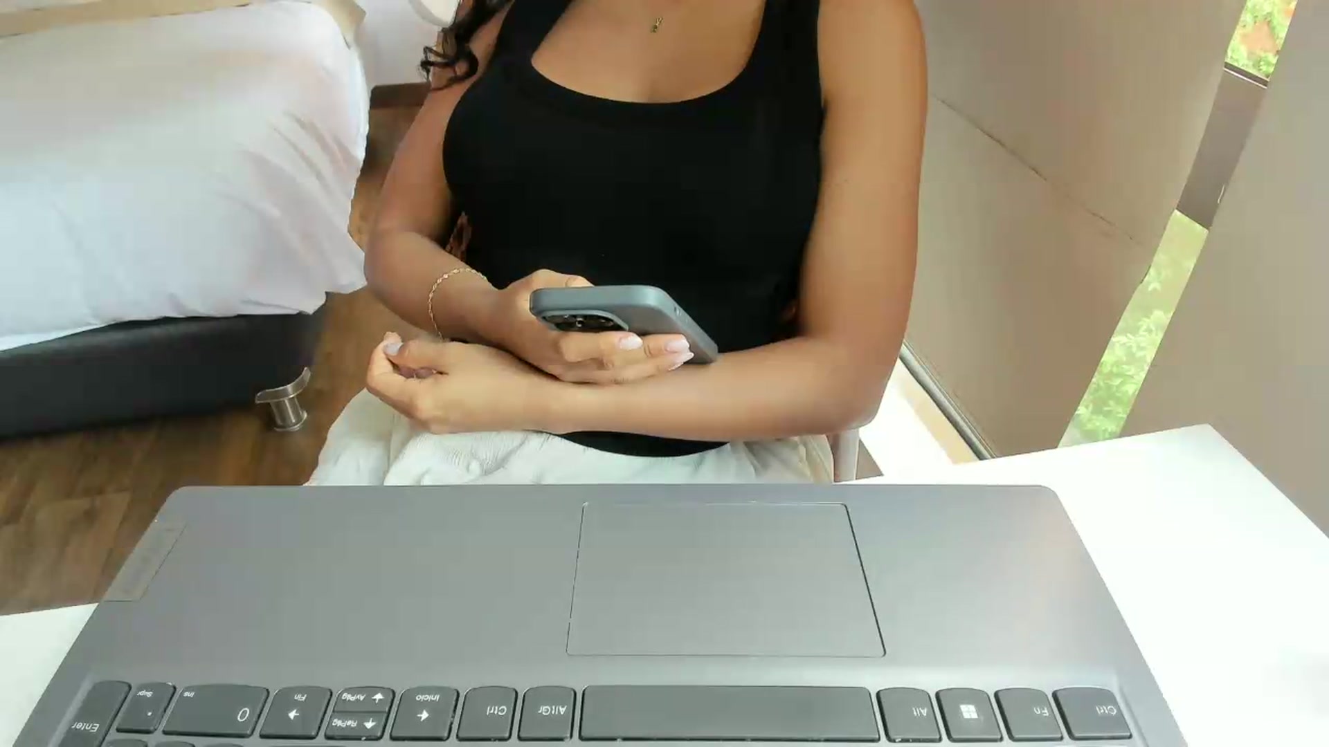 Gallery image thumbnail from Missabyy's myfreecams stream on, 06/20/2026, 18:36 image 13 of 20