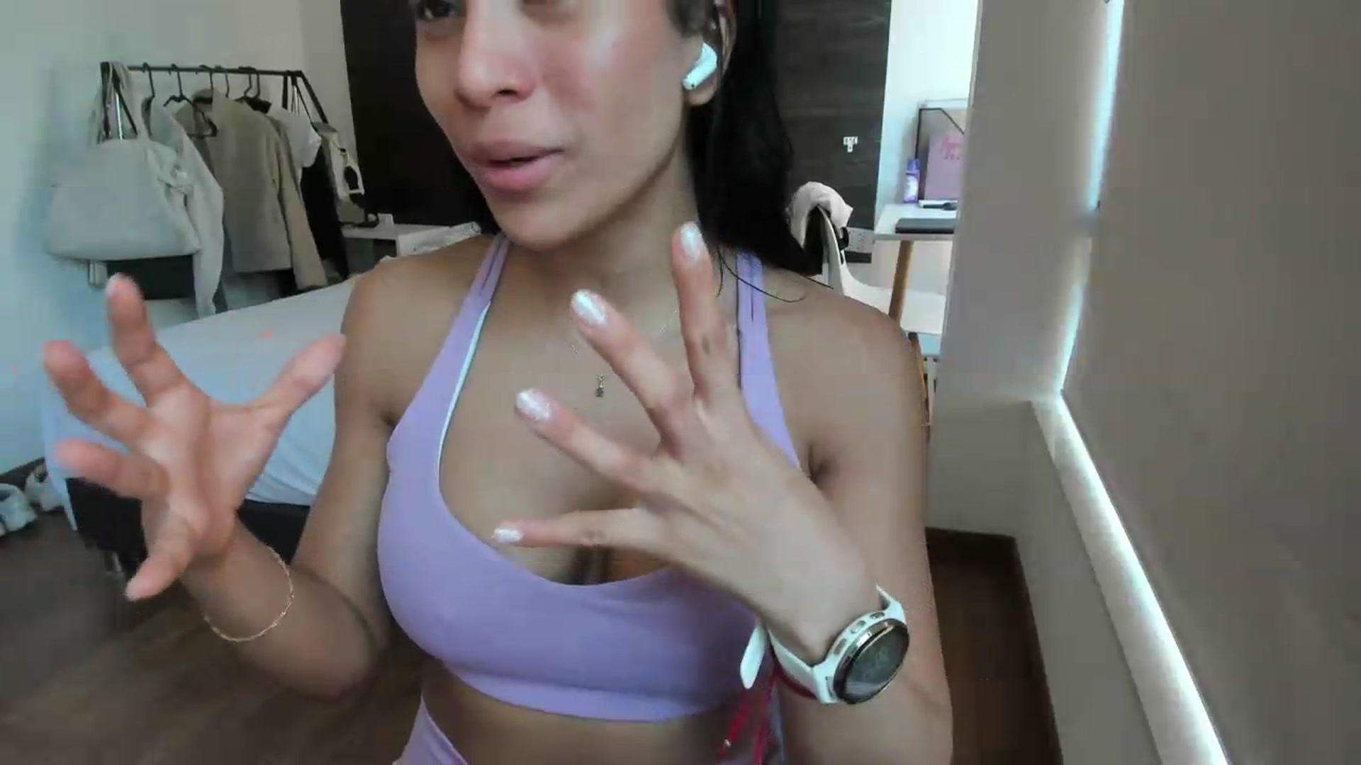 Gallery image thumbnail from Missabyy's myfreecams stream on, 06/22/2026, 18:16 image 10 of 20