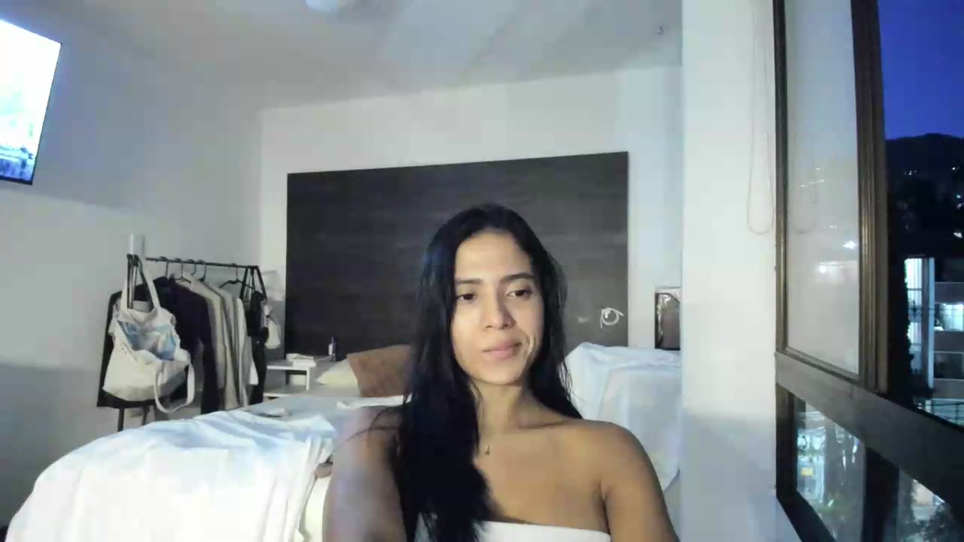 Gallery image thumbnail from Missabyy's myfreecams stream on, 06/26/2026, 24:00 image 9 of 20