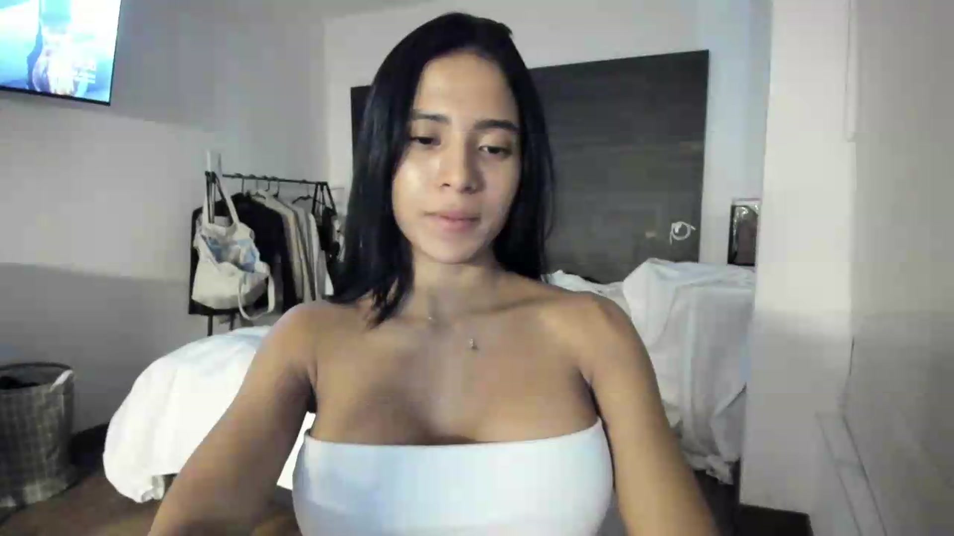 Gallery image thumbnail from Missabyy's myfreecams stream on, 06/26/2026, 24:00 image 19 of 20