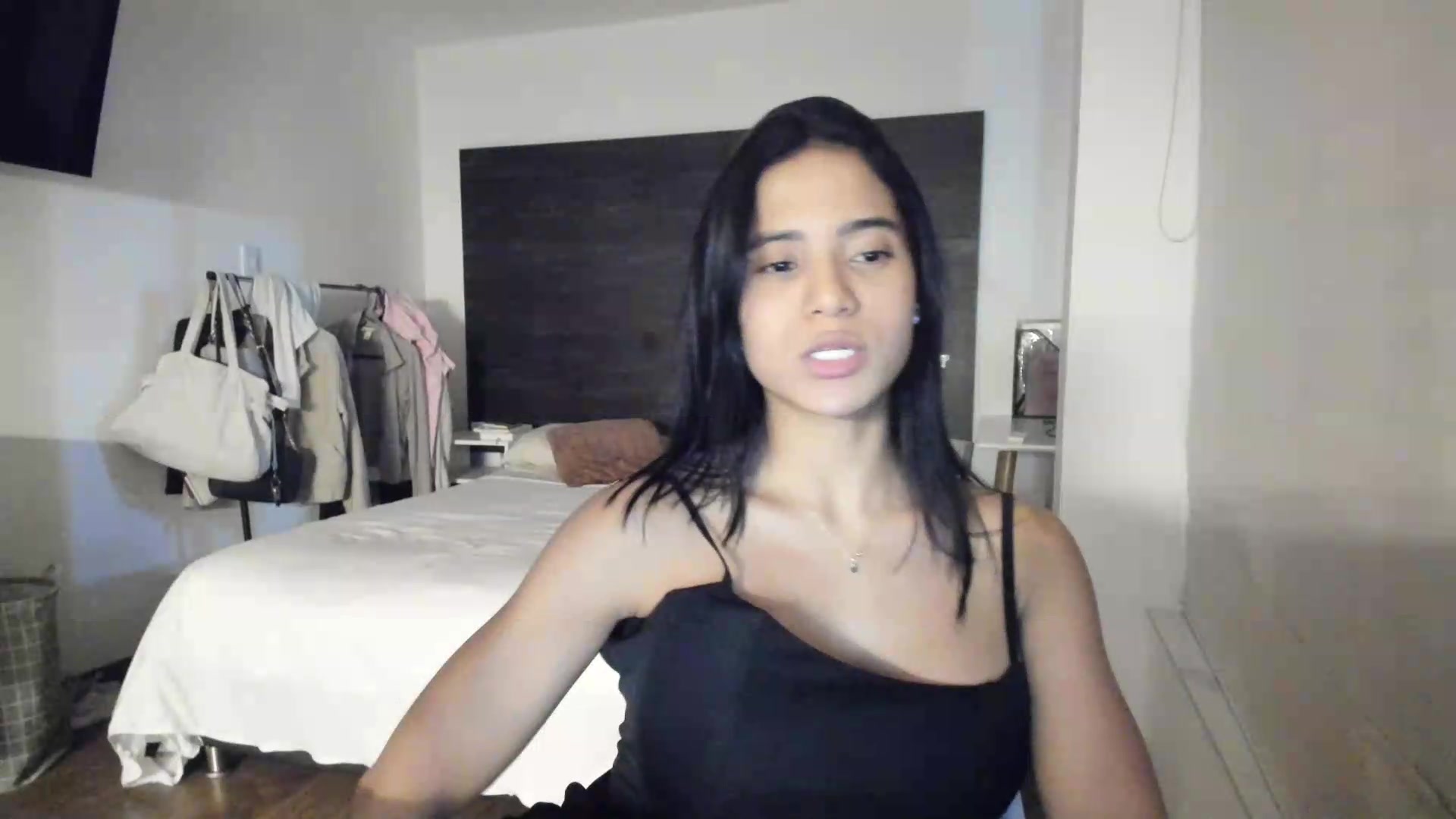 Gallery image thumbnail from Missabyy's myfreecams stream on, 07/01/2026, 24:52 image 13 of 20