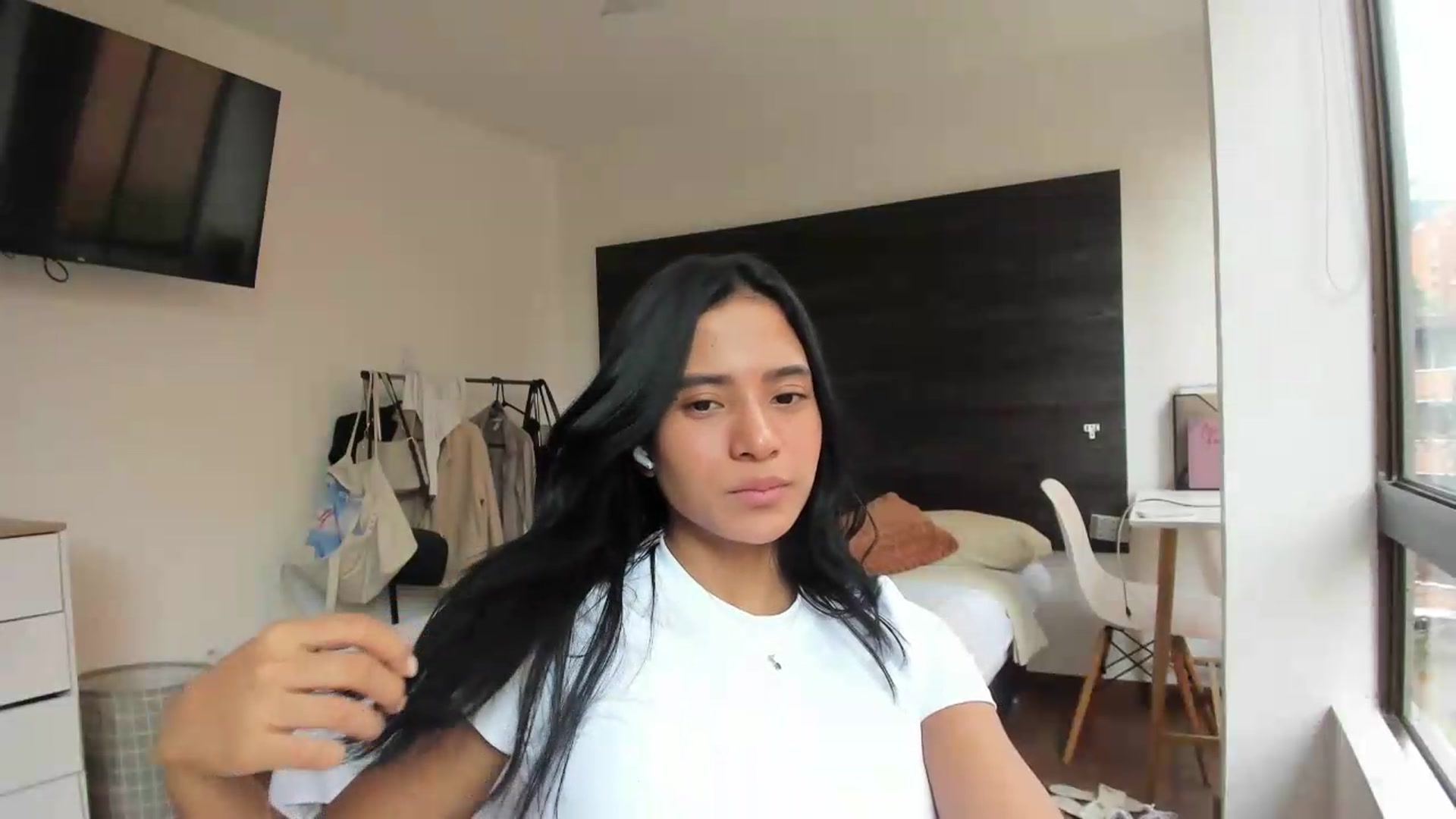 Gallery image thumbnail from Missabyy's myfreecams stream on, 07/01/2026, 18:06 image 14 of 20