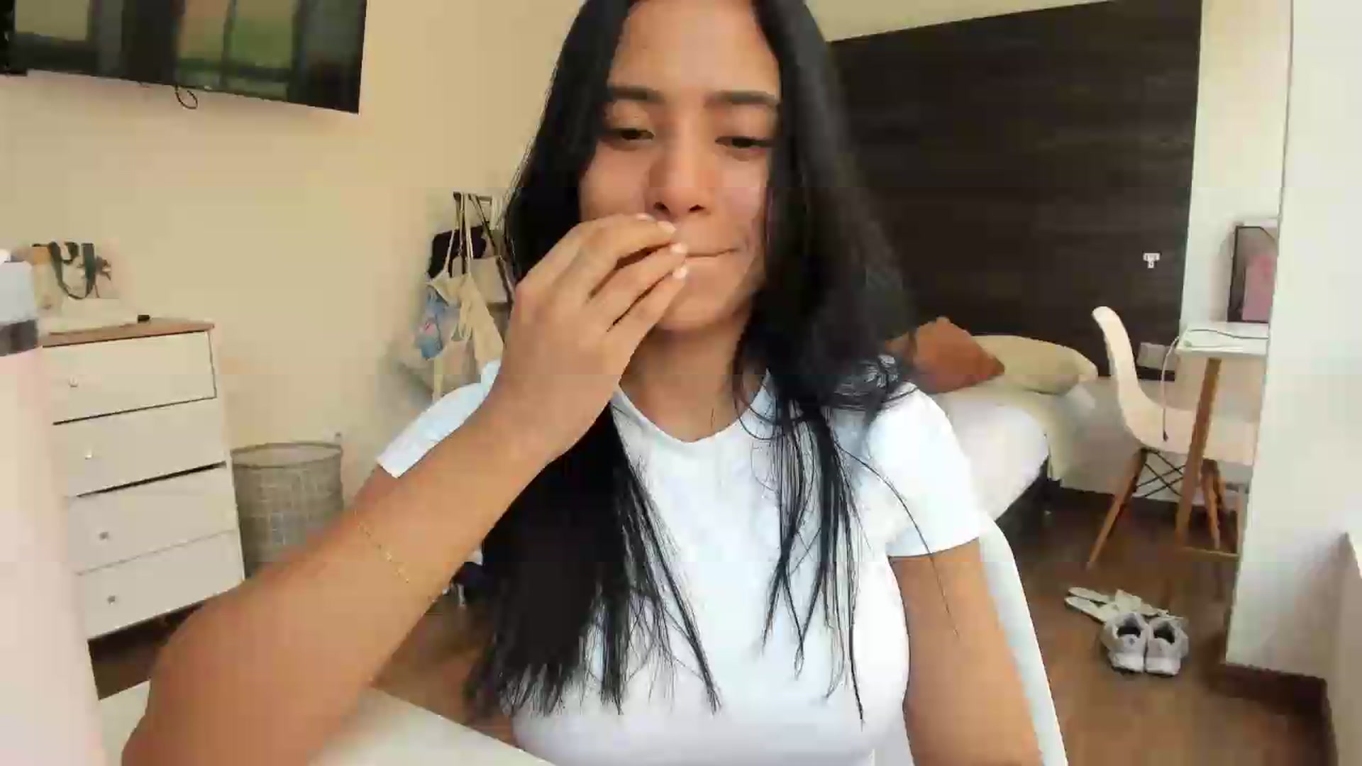 Gallery image thumbnail from Missabyy's myfreecams stream on, 07/01/2026, 19:14 image 13 of 20