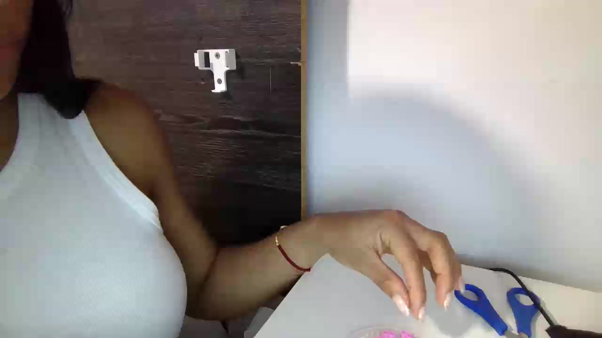 Gallery image thumbnail from Missabyy's myfreecams stream on, 07/13/2026, 24:52 image 16 of 20