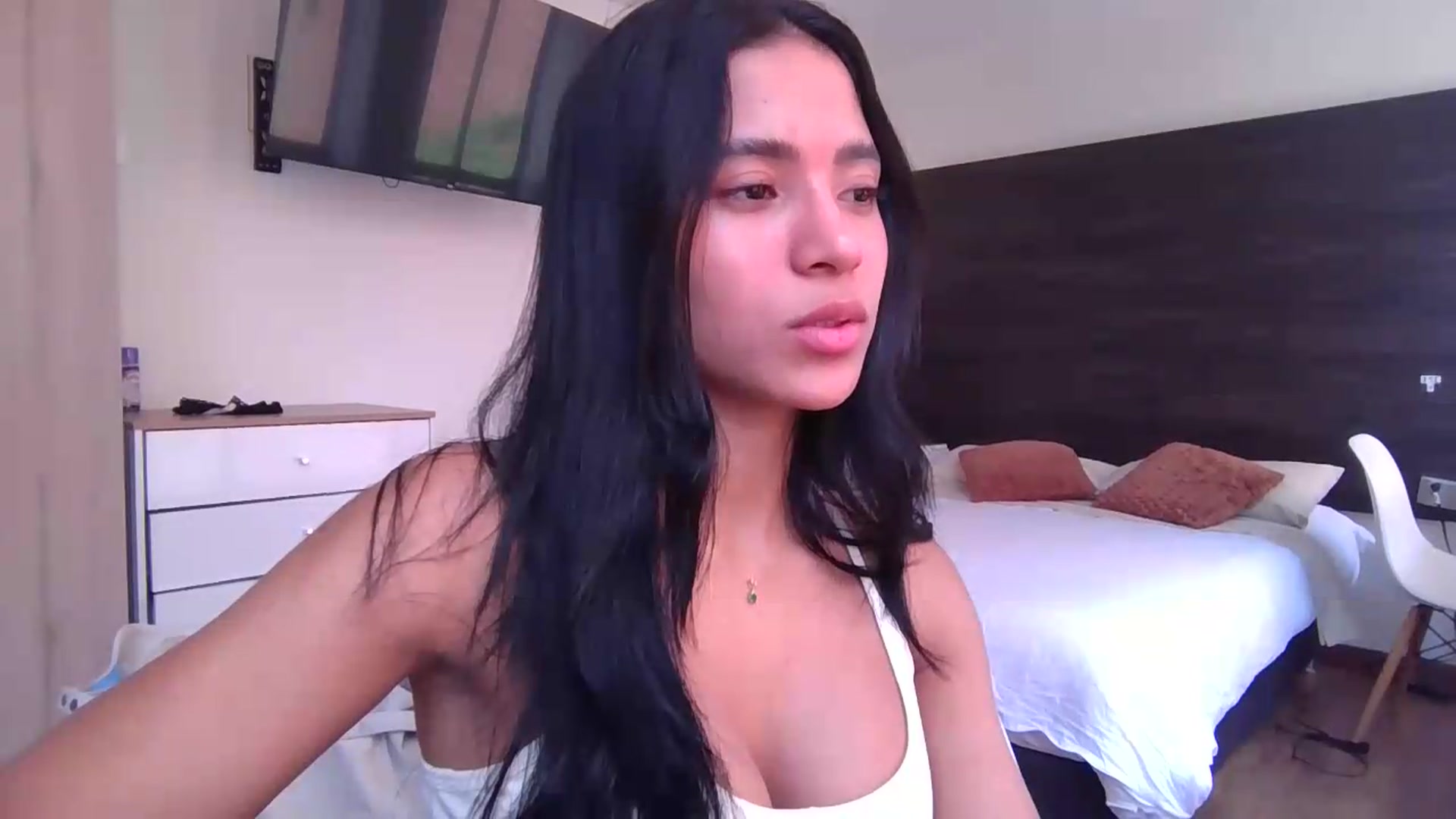 Gallery image thumbnail from Missabyy's myfreecams stream on, 07/16/2026, 18:09 image 19 of 20