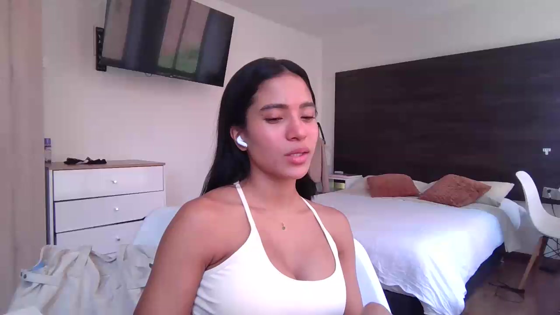 Gallery image thumbnail from Missabyy's myfreecams stream on, 07/16/2026, 18:09 image 16 of 20