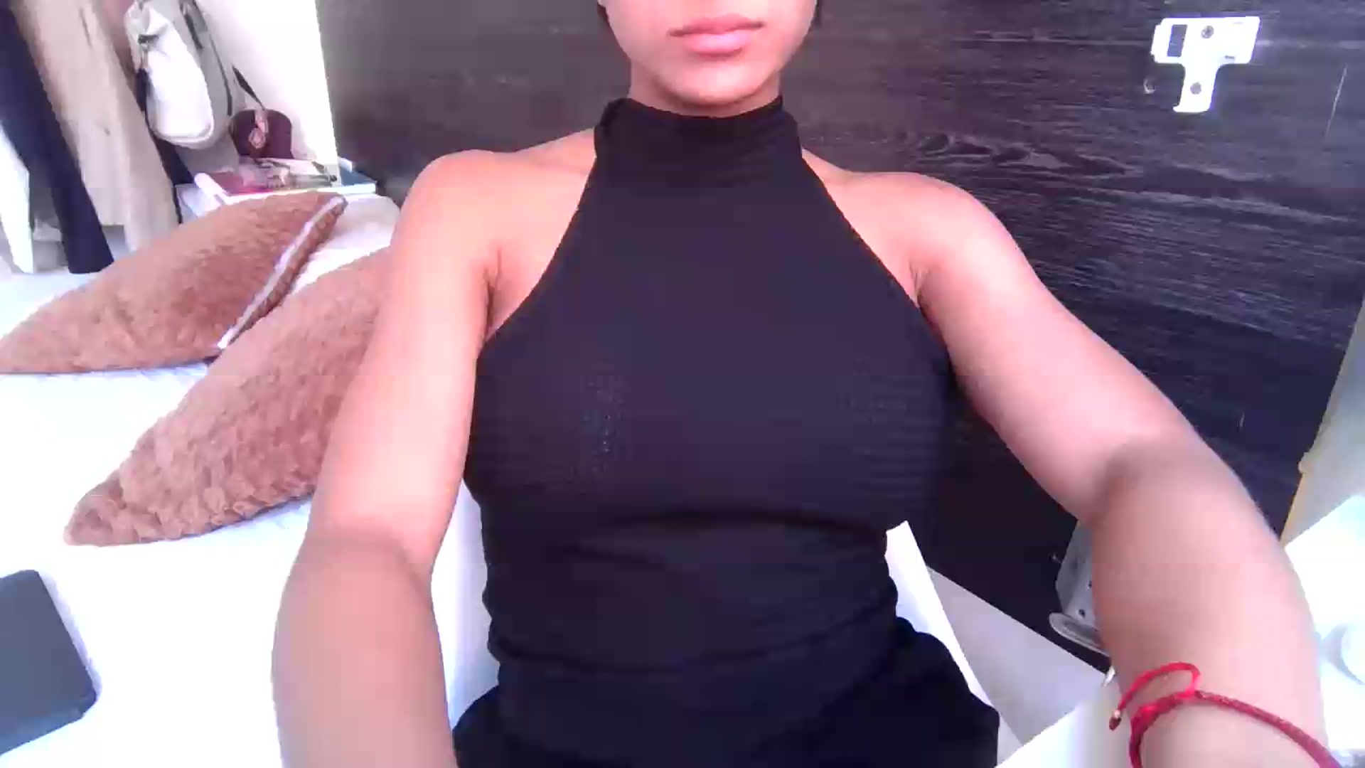 Gallery image thumbnail from Missabyy's myfreecams stream on, 07/16/2026, 21:24 image 1 of 20
