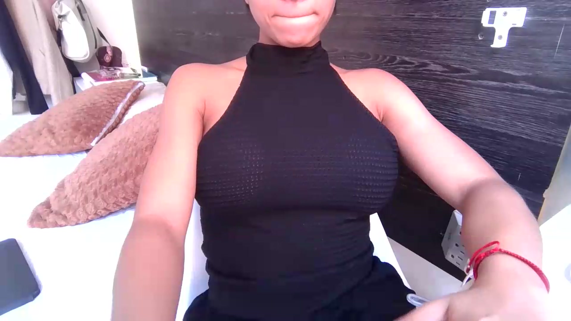 Gallery image thumbnail from Missabyy's myfreecams stream on, 07/16/2026, 21:24 image 5 of 20