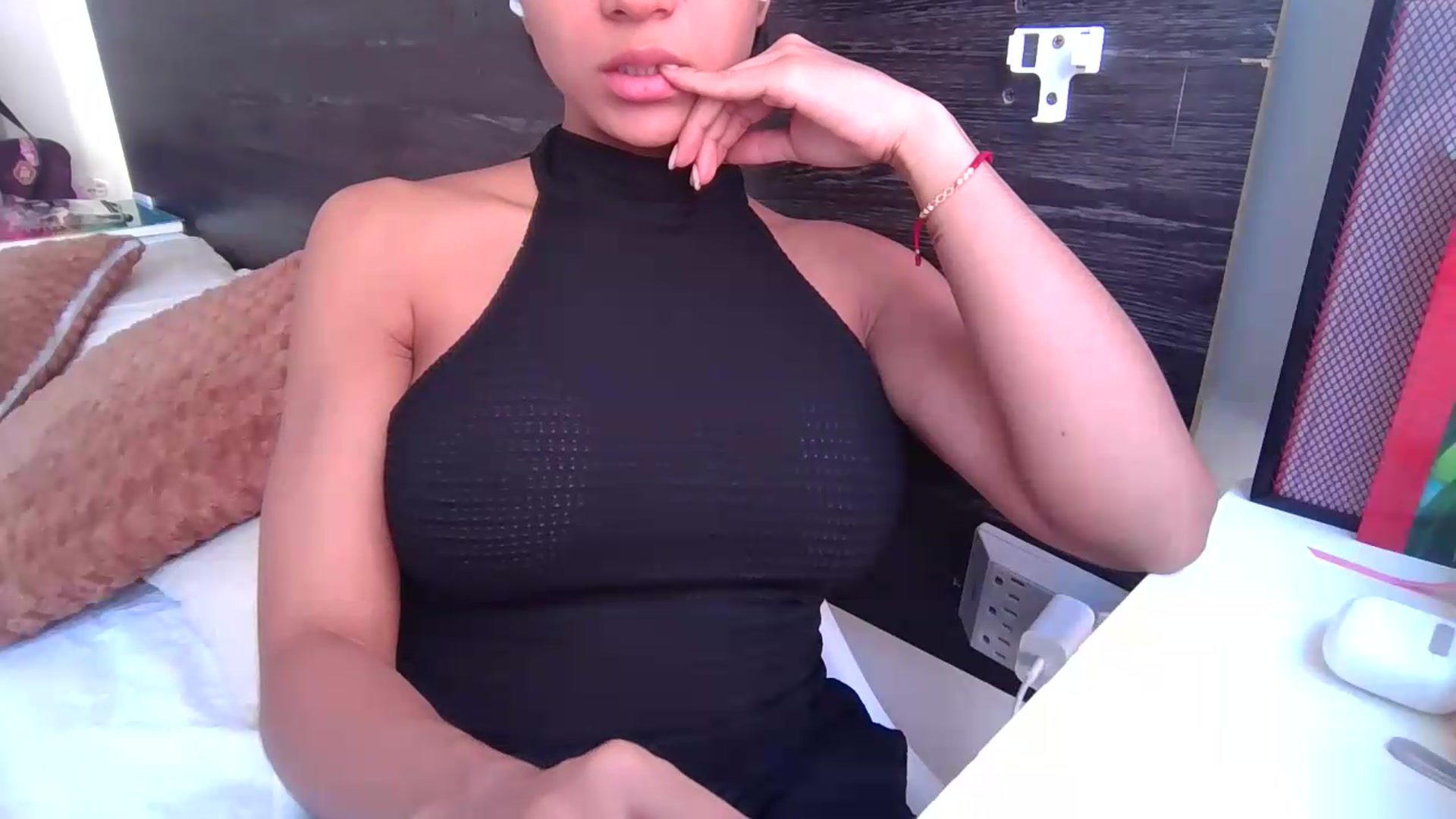 Gallery image thumbnail from Missabyy's myfreecams stream on, 07/16/2026, 21:24 image 12 of 20