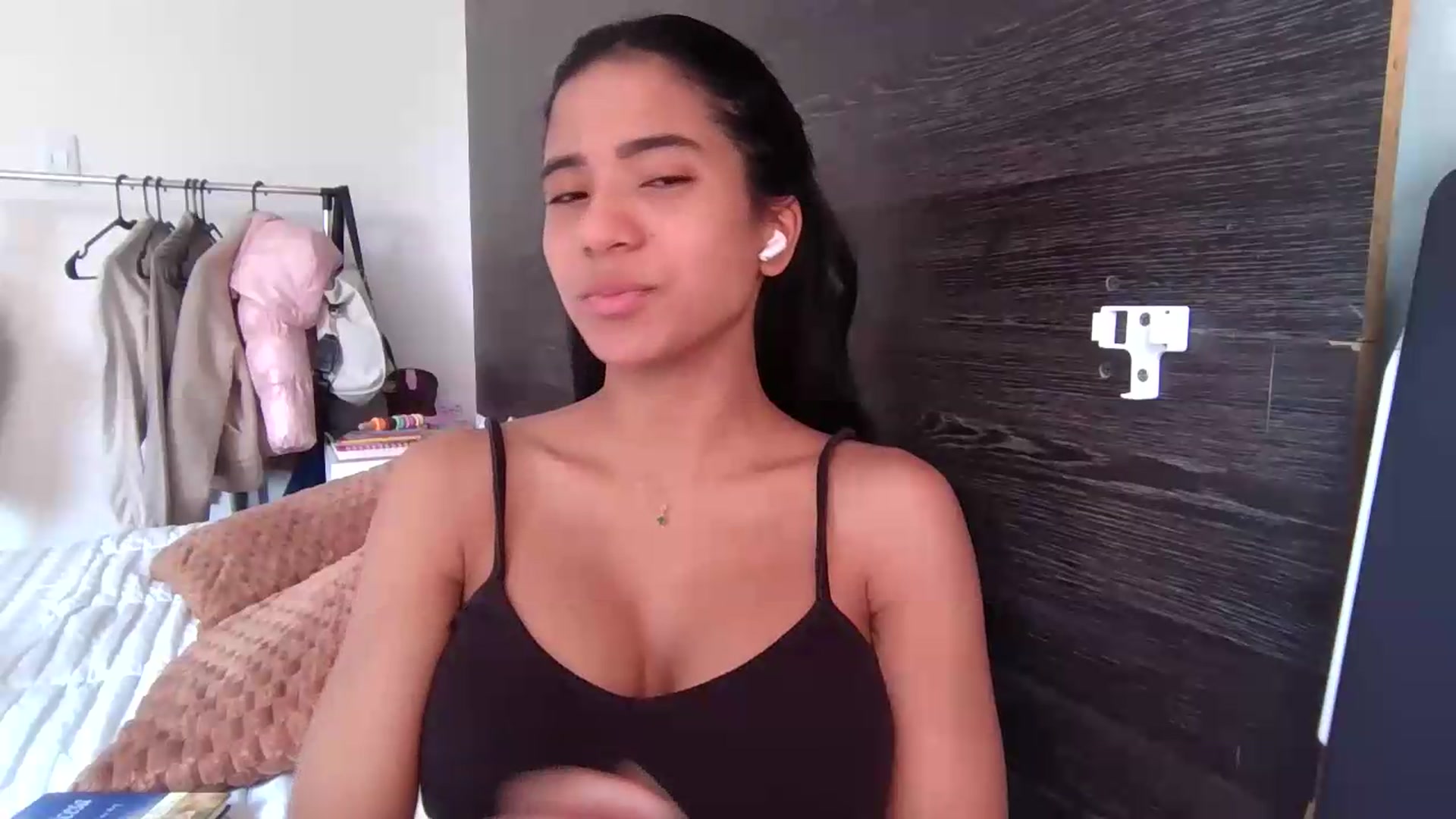 Gallery image thumbnail from Missabyy's myfreecams stream on, 07/18/2026, 14:05 image 13 of 20