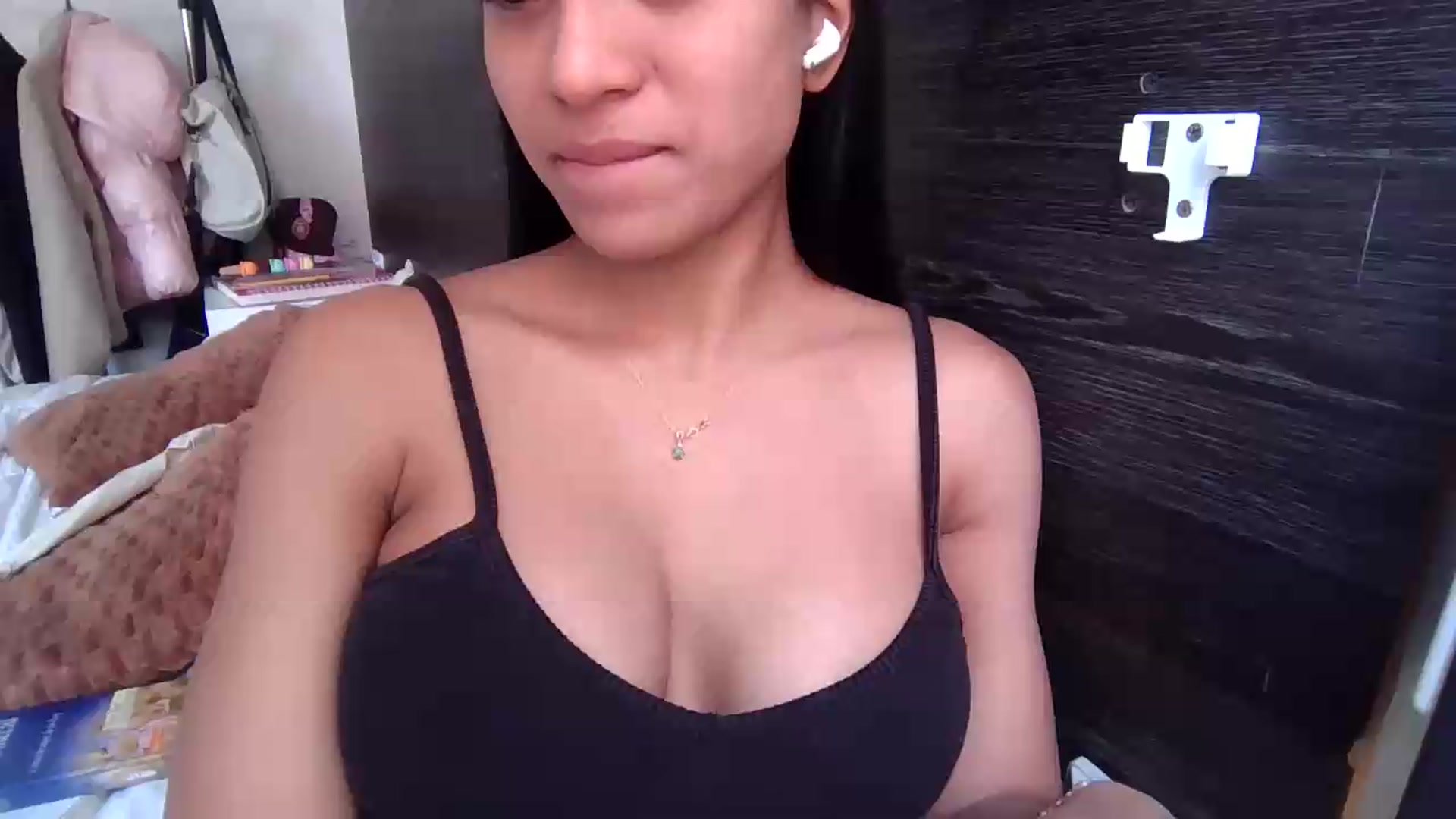 Gallery image thumbnail from Missabyy's myfreecams stream on, 07/18/2026, 17:48 image 1 of 20