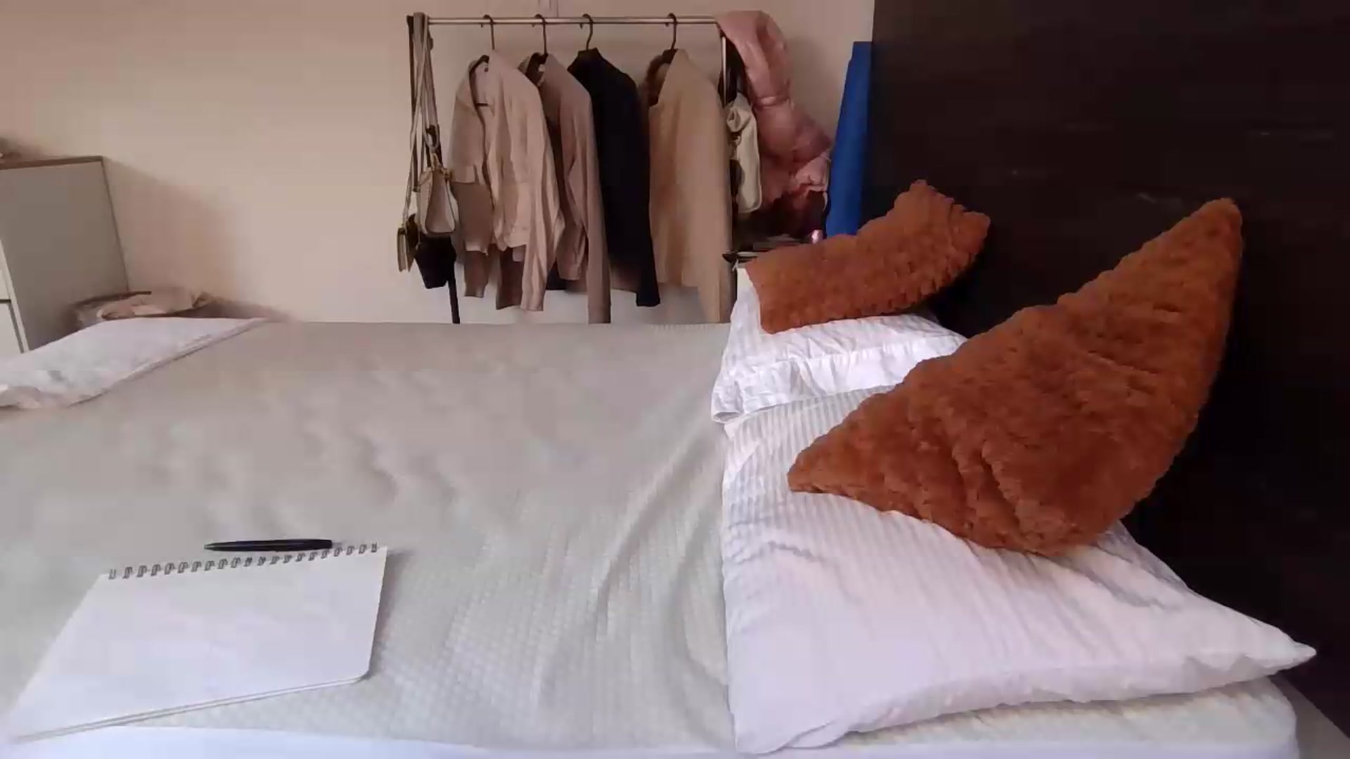 Gallery image thumbnail from Missabyy's myfreecams stream on, 07/28/2026, 15:49 image 15 of 20
