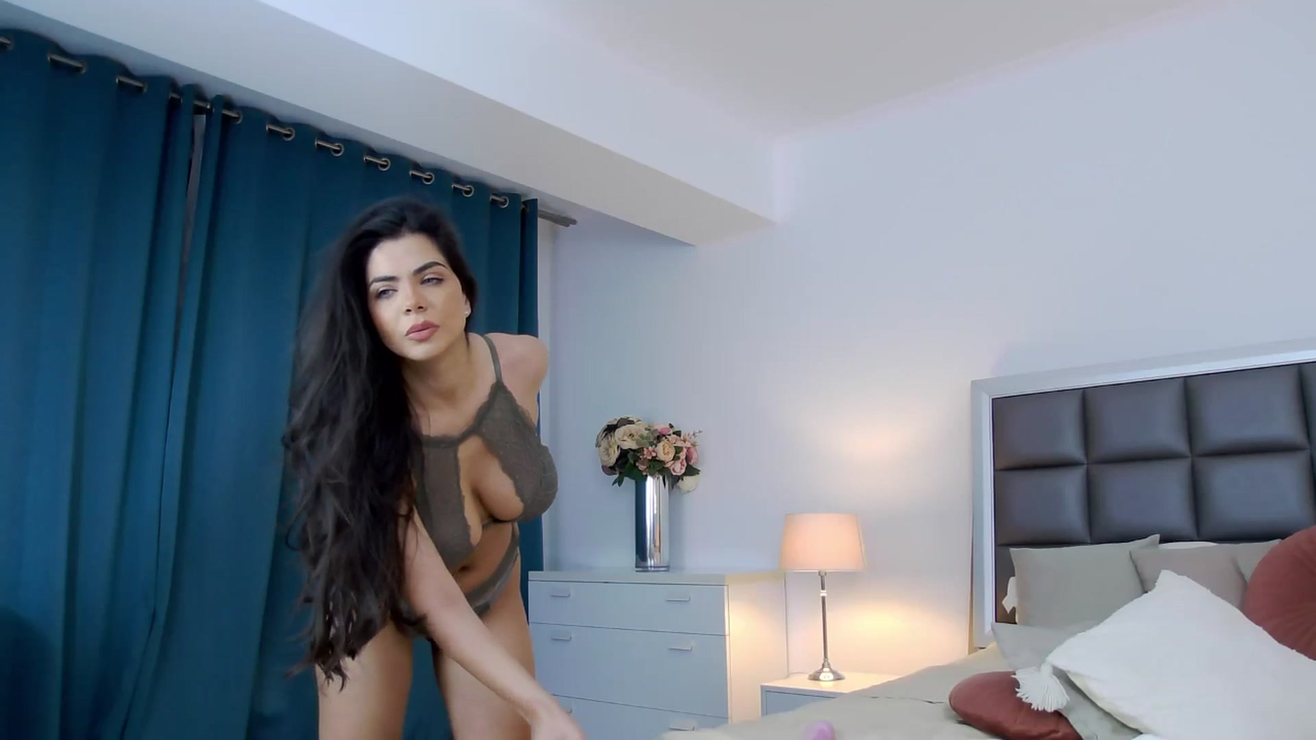 Gallery image thumbnail from Missangelin's myfreecams stream on, 11/23/2025, 19:36 image 13 of 20