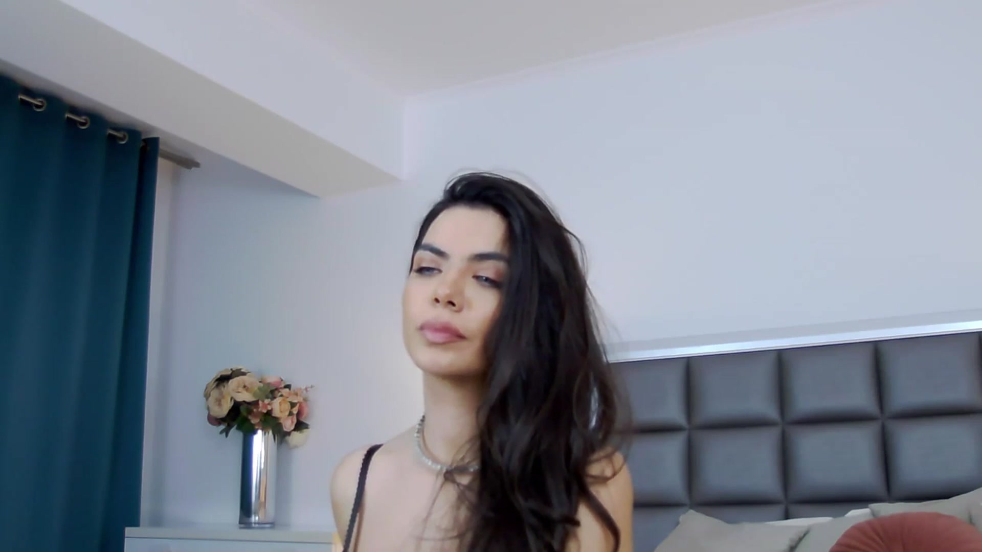Gallery image thumbnail from Missangelin's myfreecams stream on, 12/07/2025, 18:09 image 12 of 20
