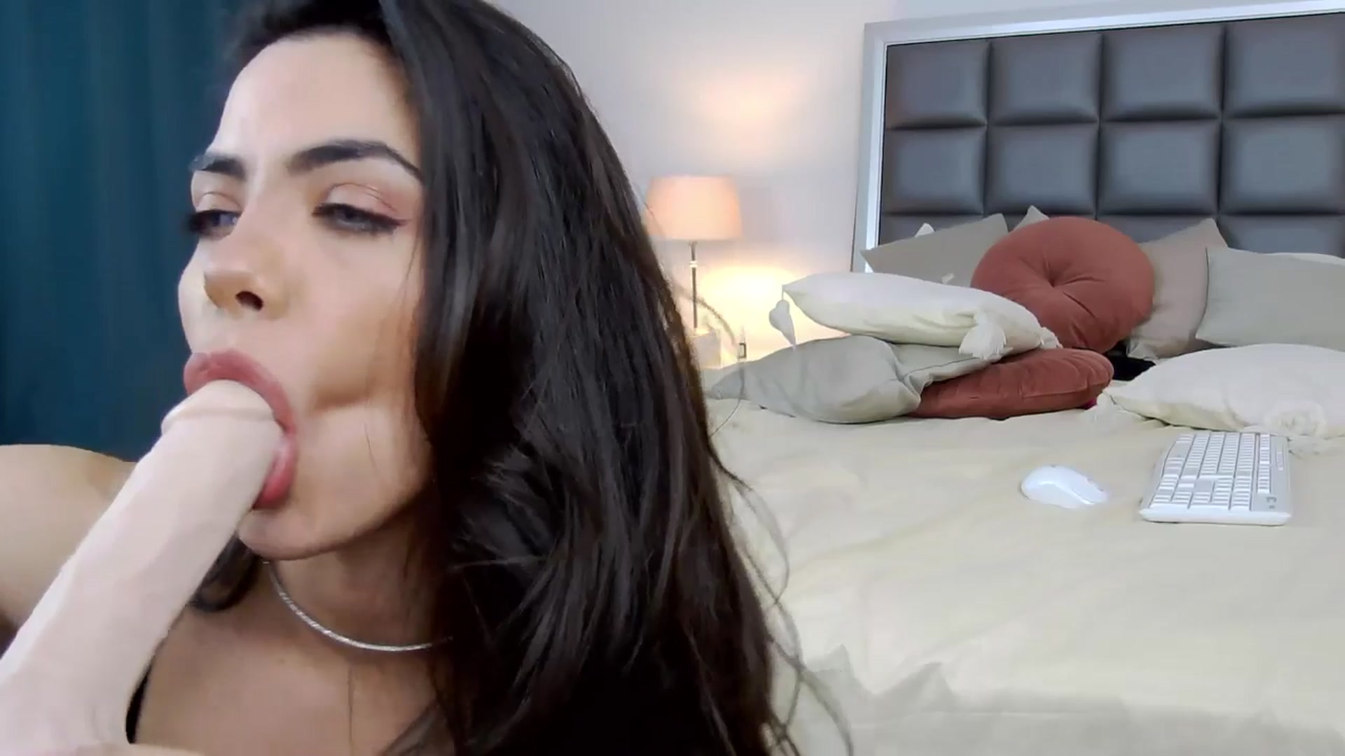 Gallery image thumbnail from Missangelin's myfreecams stream on, 01/01/2026, 15:35 image 18 of 20
