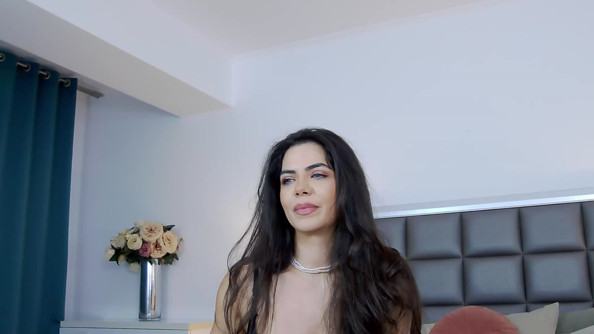 Gallery image thumbnail from Missangelin's myfreecams stream on, 04/18/2026, 17:26 image 9 of 20