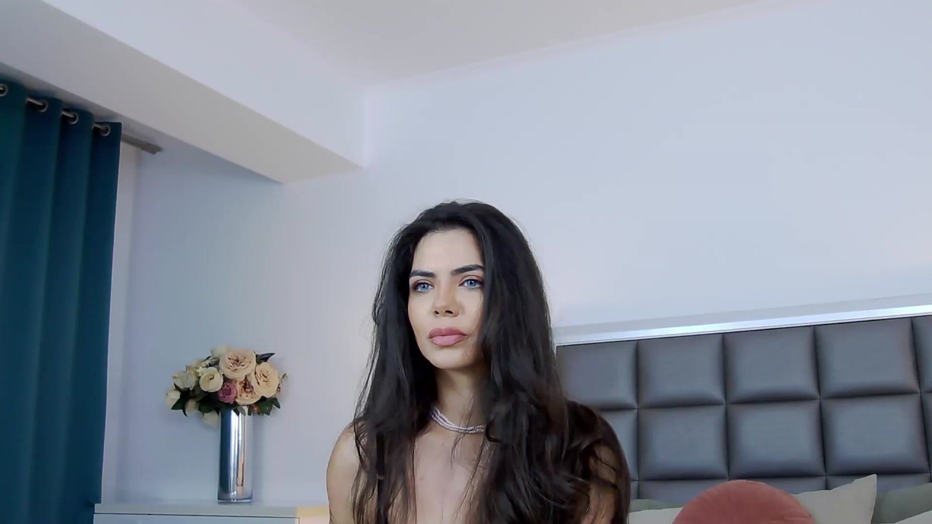 Gallery image thumbnail from Missangelin's myfreecams stream on, 04/18/2026, 17:26 image 10 of 20