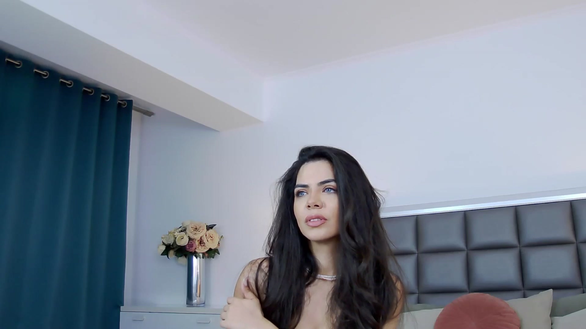 Gallery image thumbnail from Missangelin's myfreecams stream on, 04/18/2026, 17:26 image 15 of 20