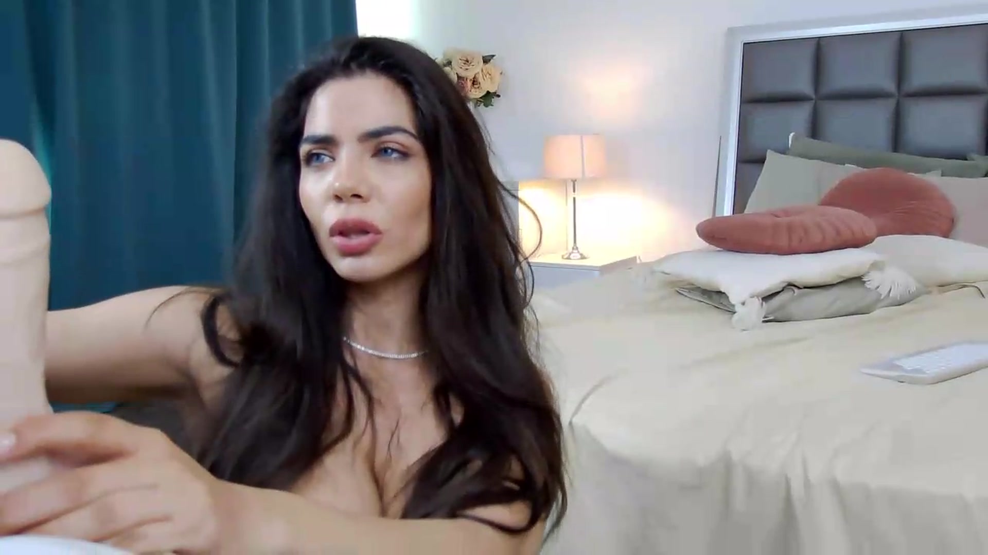Gallery image thumbnail from Missangelin's myfreecams stream on, 05/17/2026, 17:36 image 14 of 20