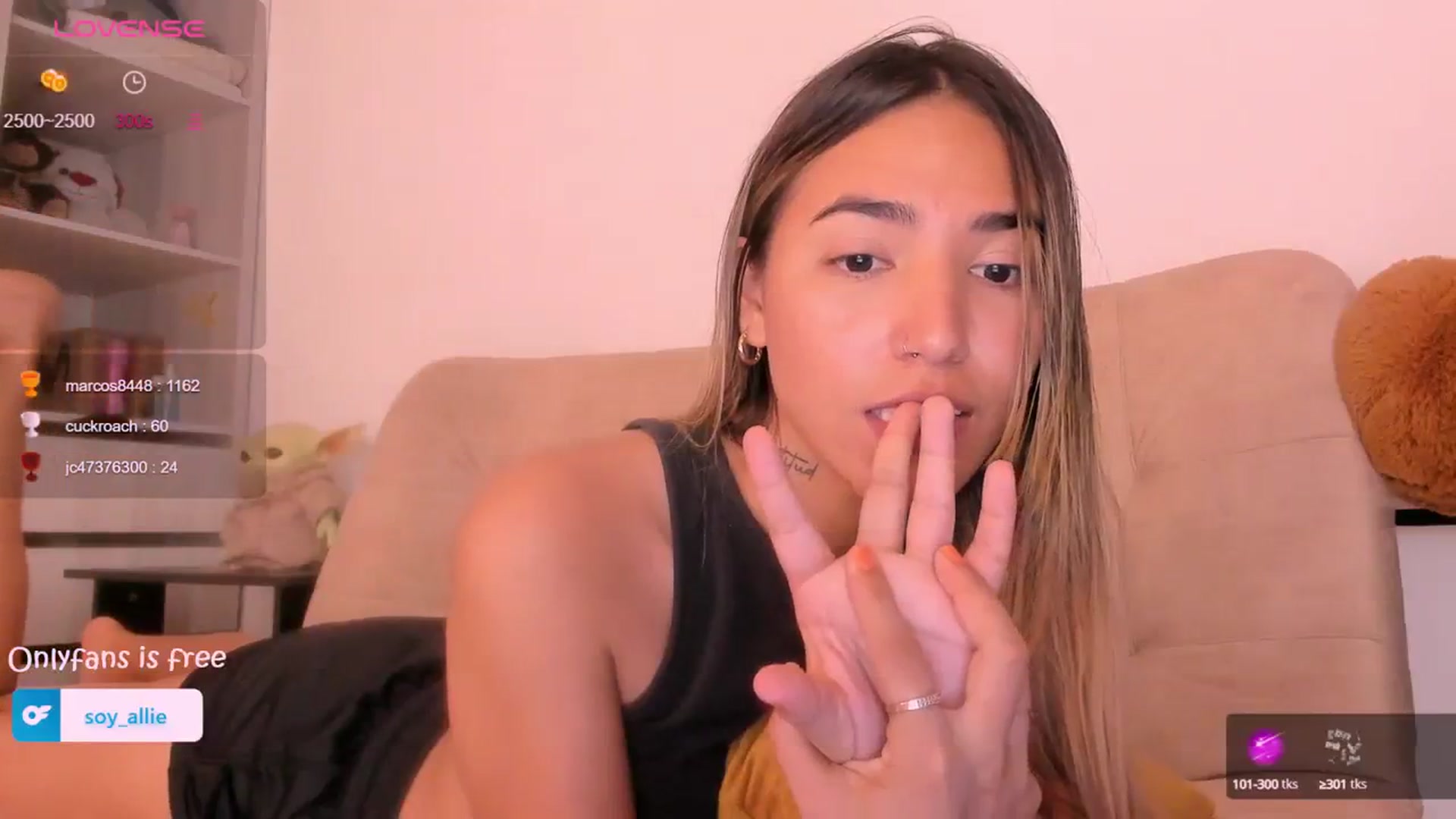 Gallery image thumbnail from Missbaby8's myfreecams stream on, 02/21/2024, 14:12 image 16 of 20
