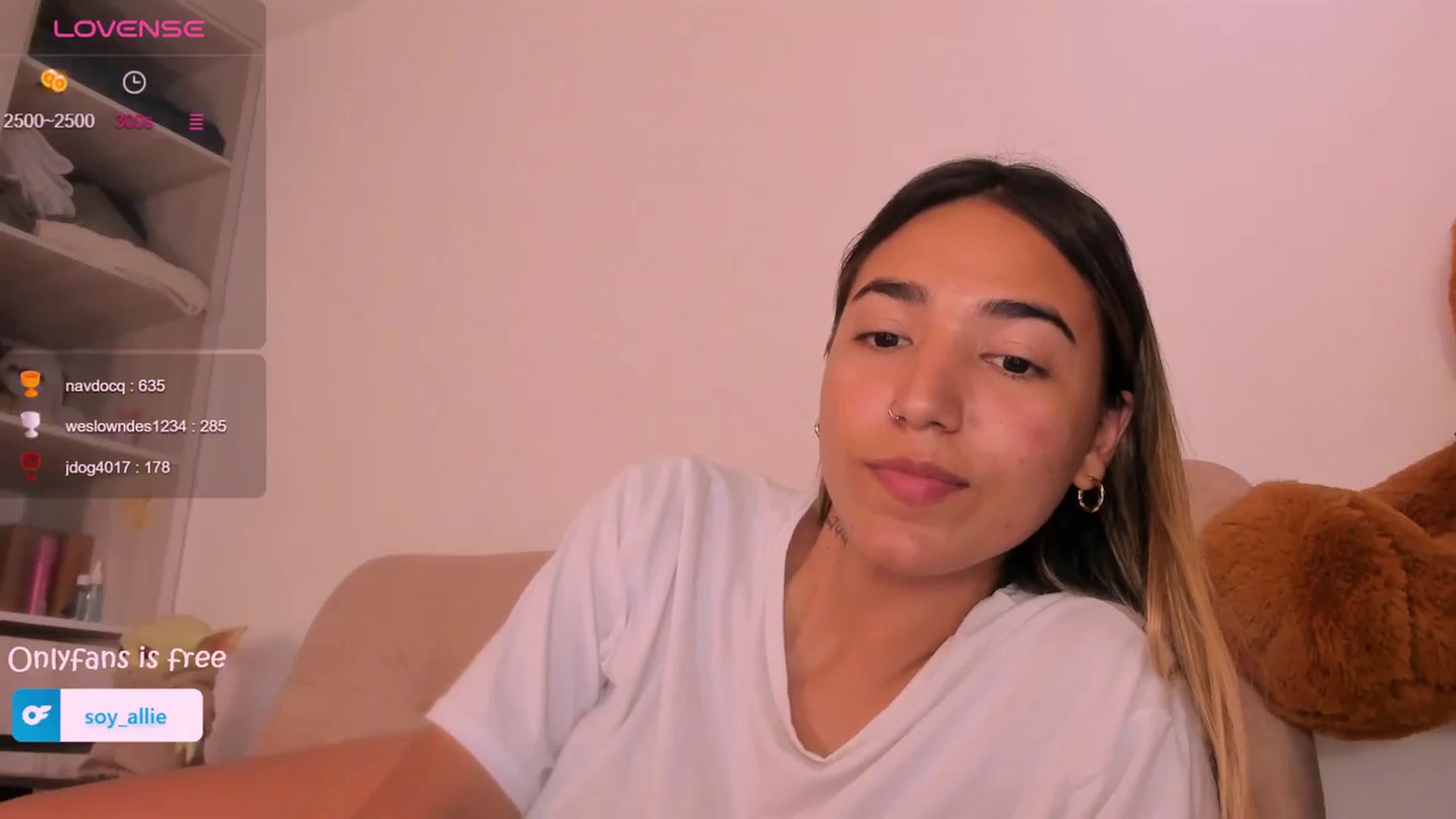 Gallery image thumbnail from Missbaby8's myfreecams stream on, 02/22/2024, 17:17 image 19 of 20