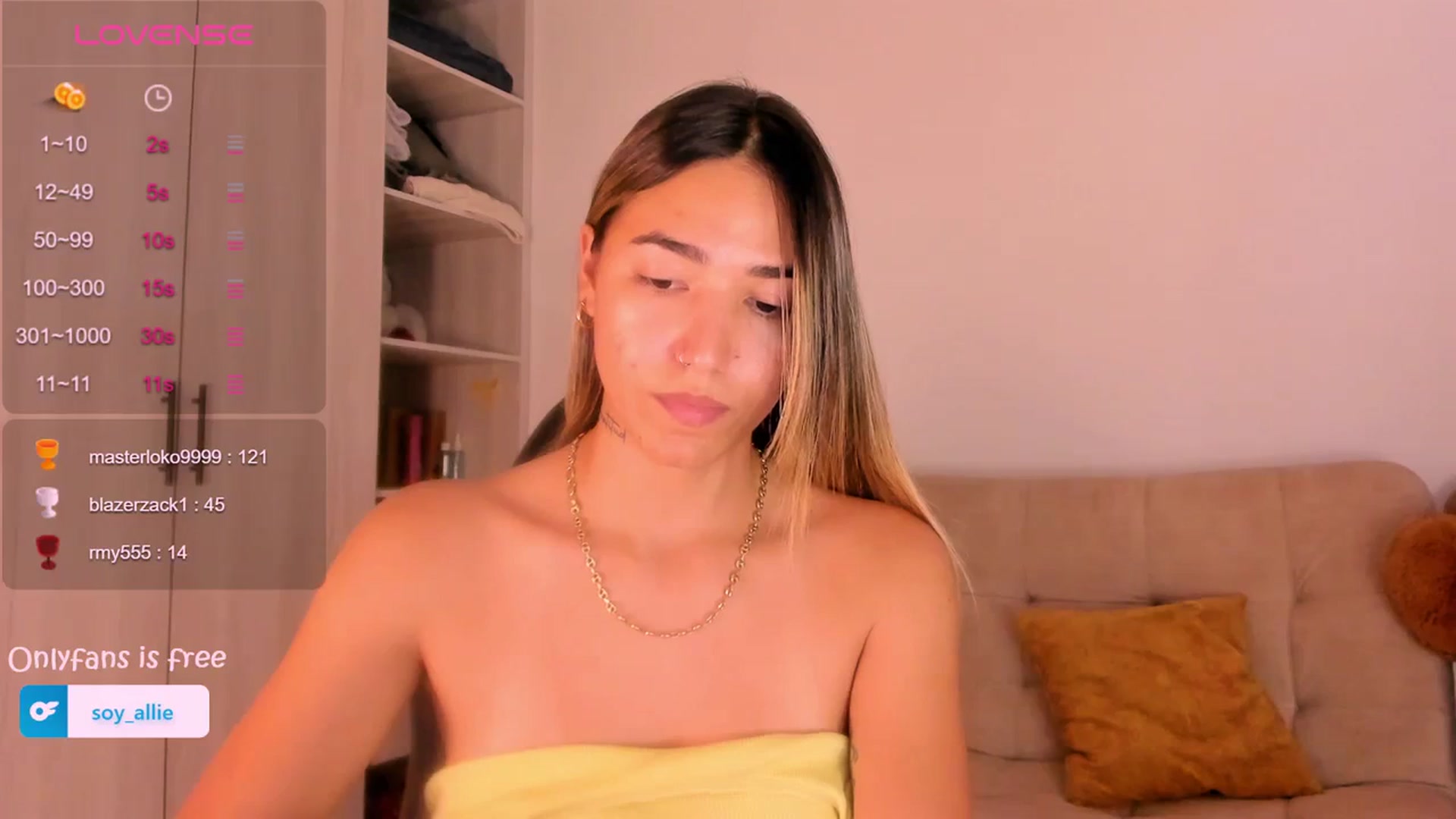 Gallery image thumbnail from Missbaby8's myfreecams stream on, 02/27/2024, 14:27 image 12 of 20