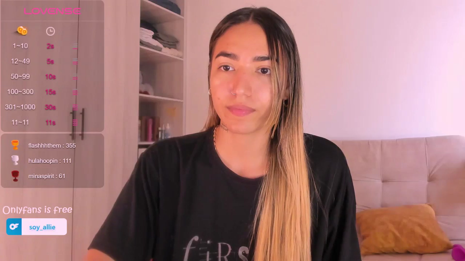 Gallery image thumbnail from Missbaby8's myfreecams stream on, 03/01/2024, 14:44 image 3 of 20