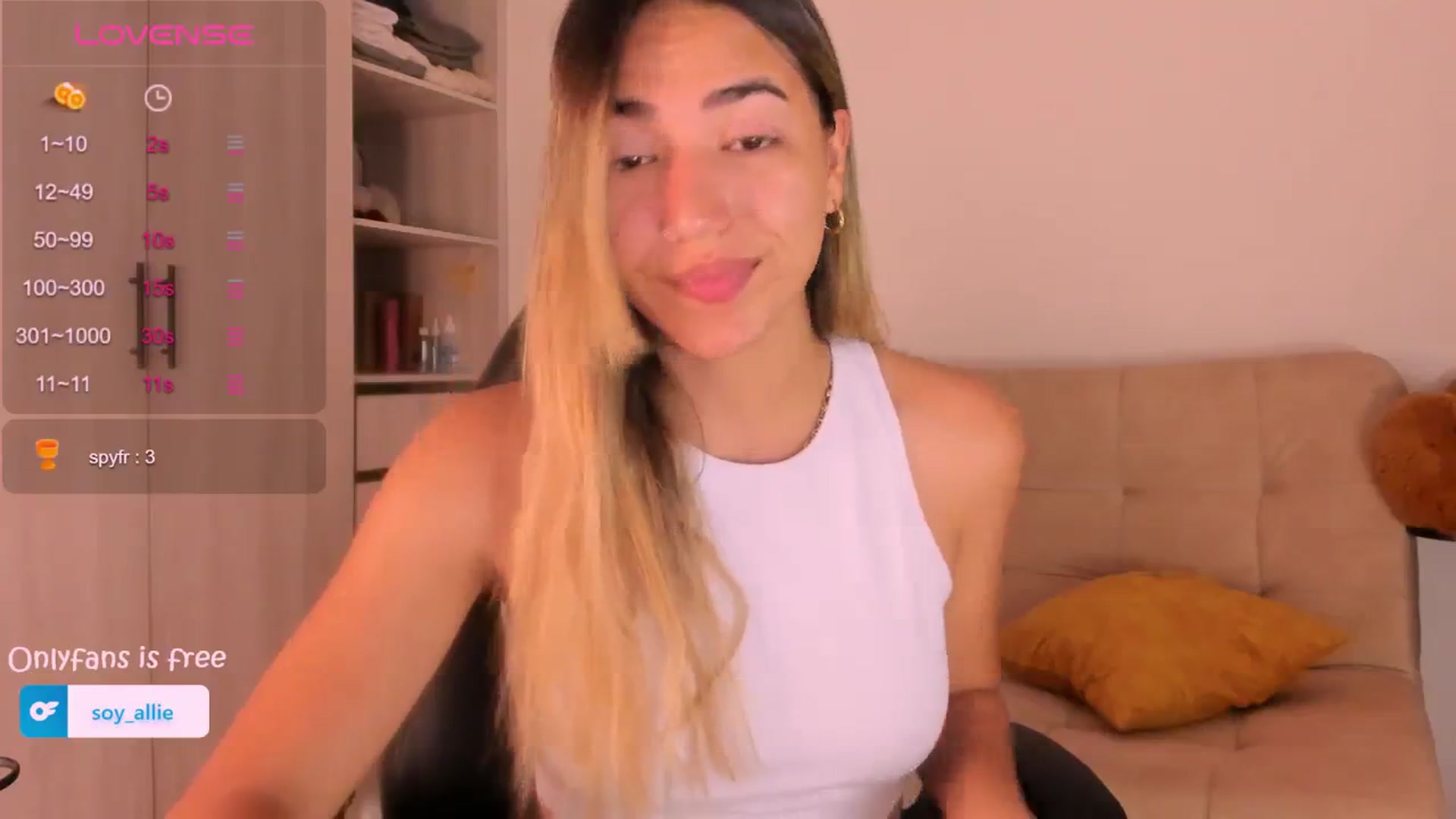 Gallery image thumbnail from Missbaby8's myfreecams stream on, 03/11/2024, 12:02 image 3 of 20