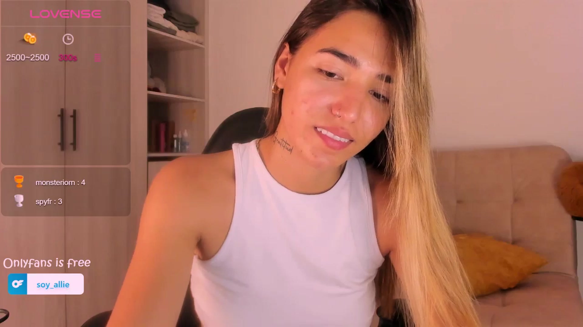 Gallery image thumbnail from Missbaby8's myfreecams stream on, 03/11/2024, 12:02 image 16 of 20