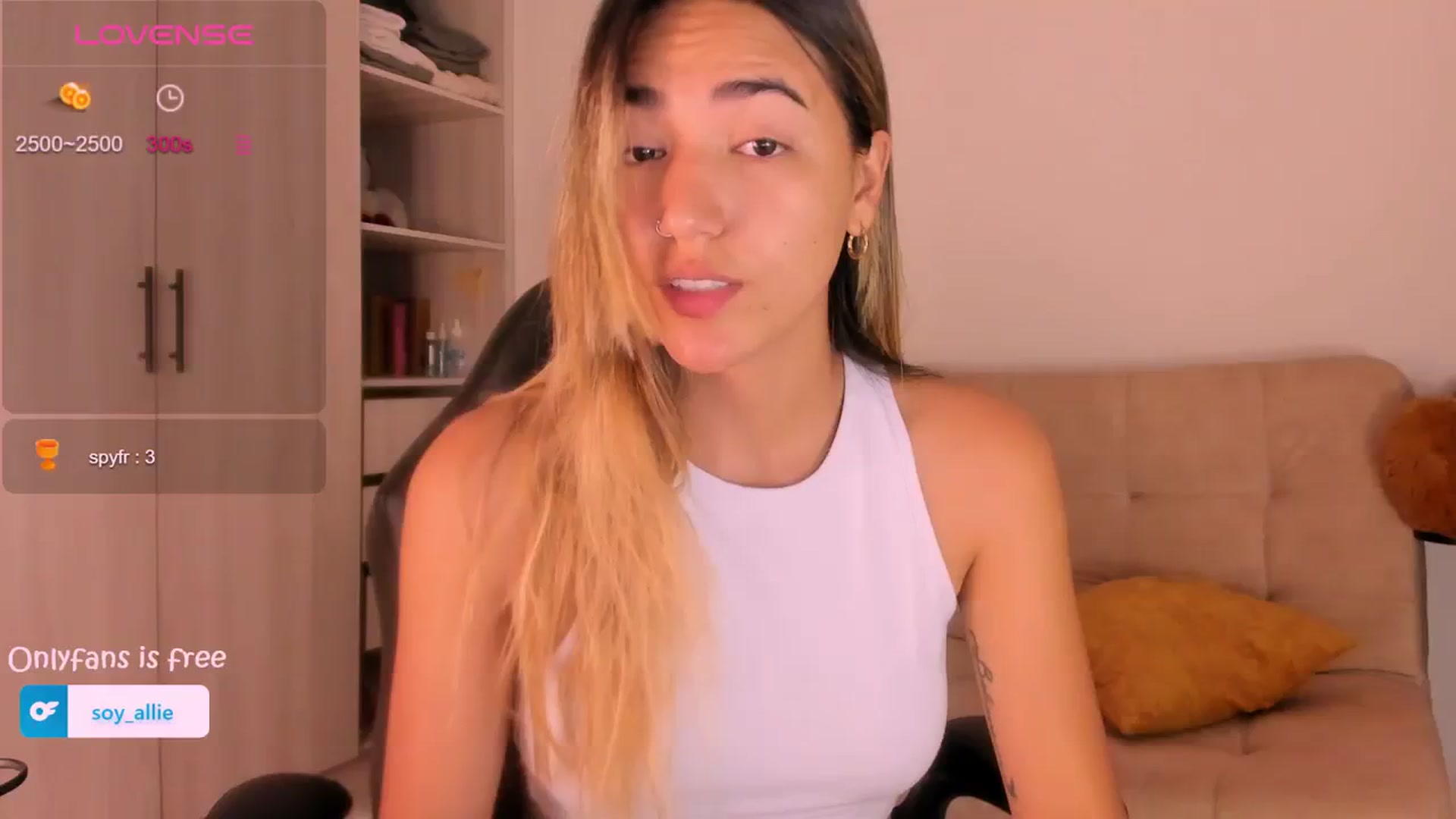 Gallery image thumbnail from Missbaby8's myfreecams stream on, 03/11/2024, 12:02 image 1 of 20