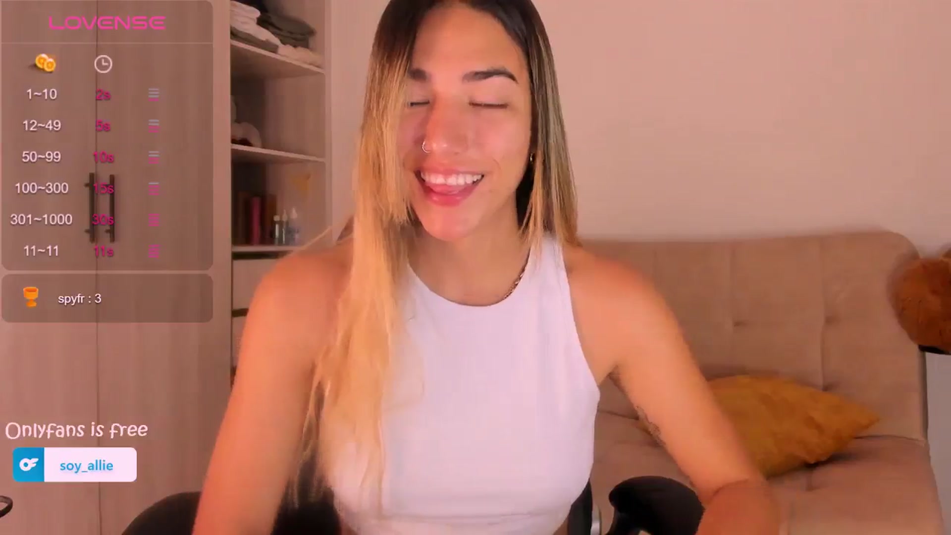 Gallery image thumbnail from Missbaby8's myfreecams stream on, 03/11/2024, 12:02 image 4 of 20
